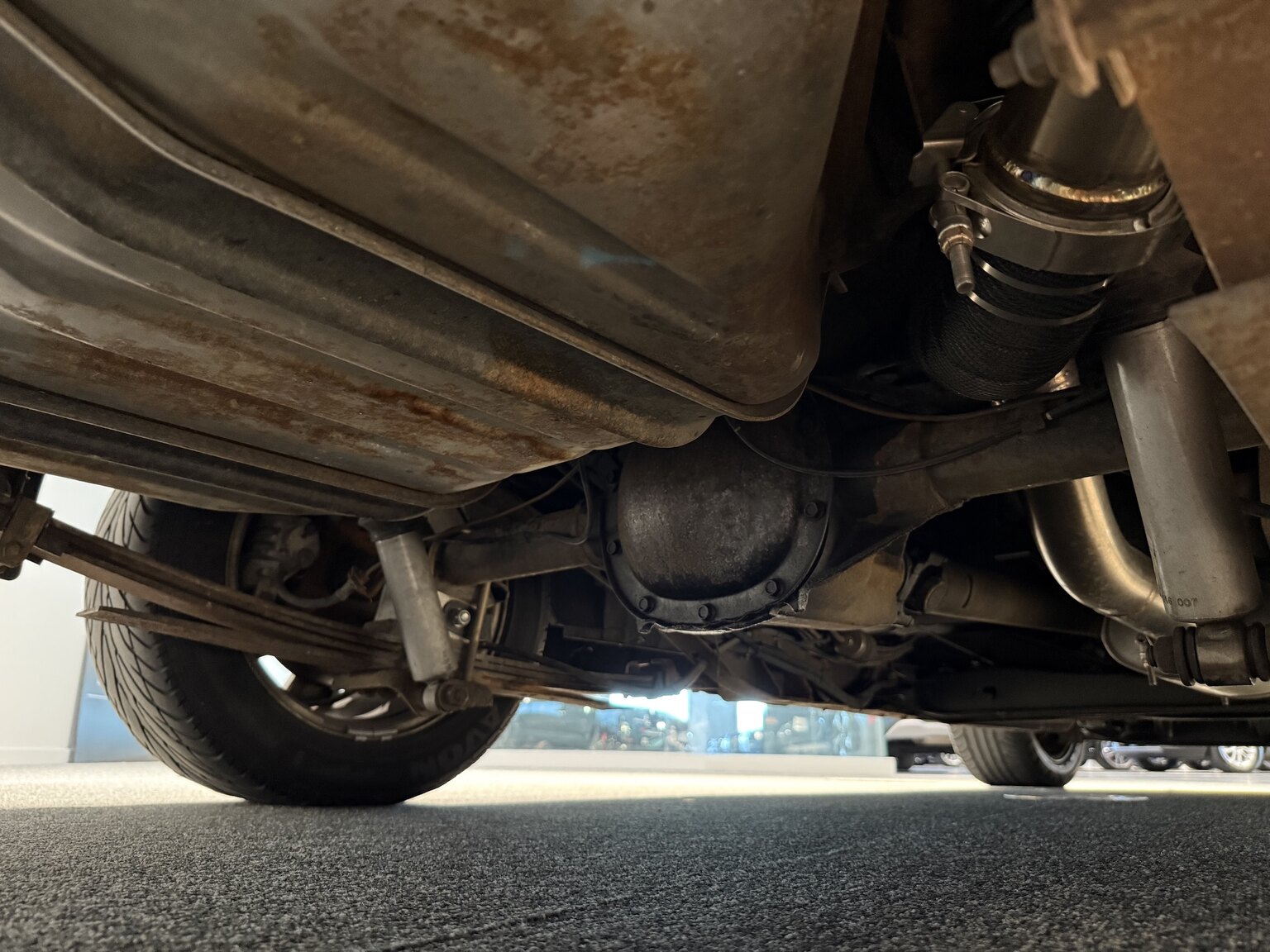 Image of 1992 GMC Typhoon  mechanics