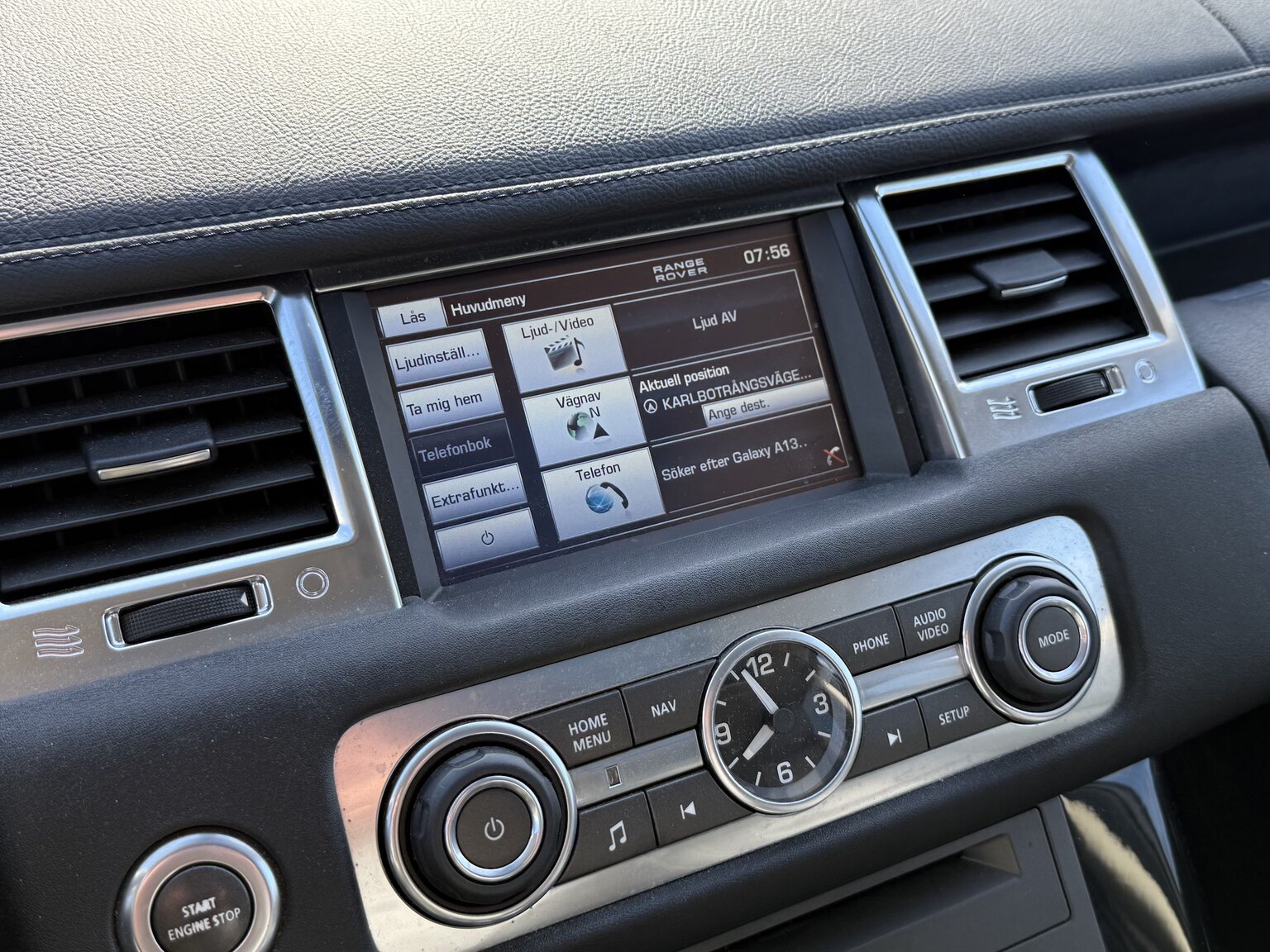 Interiörbild 2012 Land Rover Range Rover Sport V8