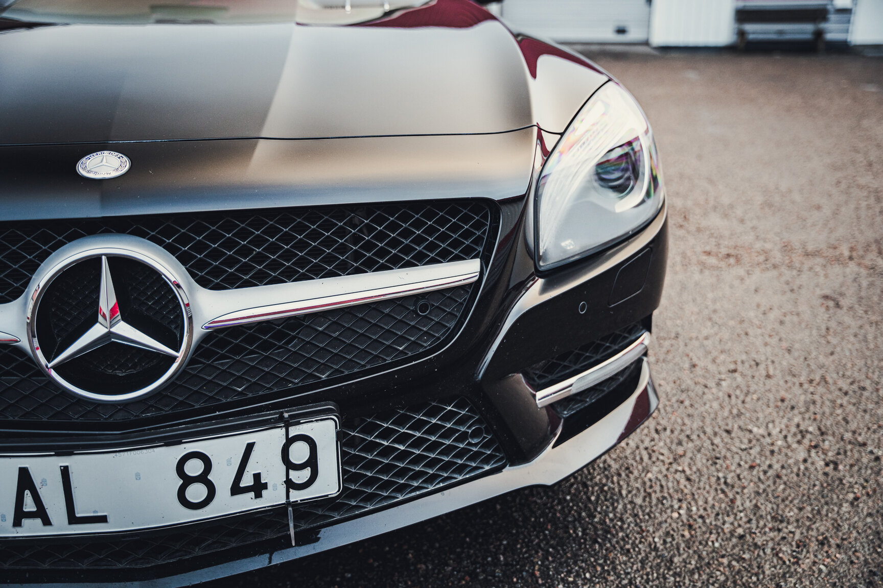 Exteriörbild på 2013 Mercedes-Benz SL 350 - Ett sista race