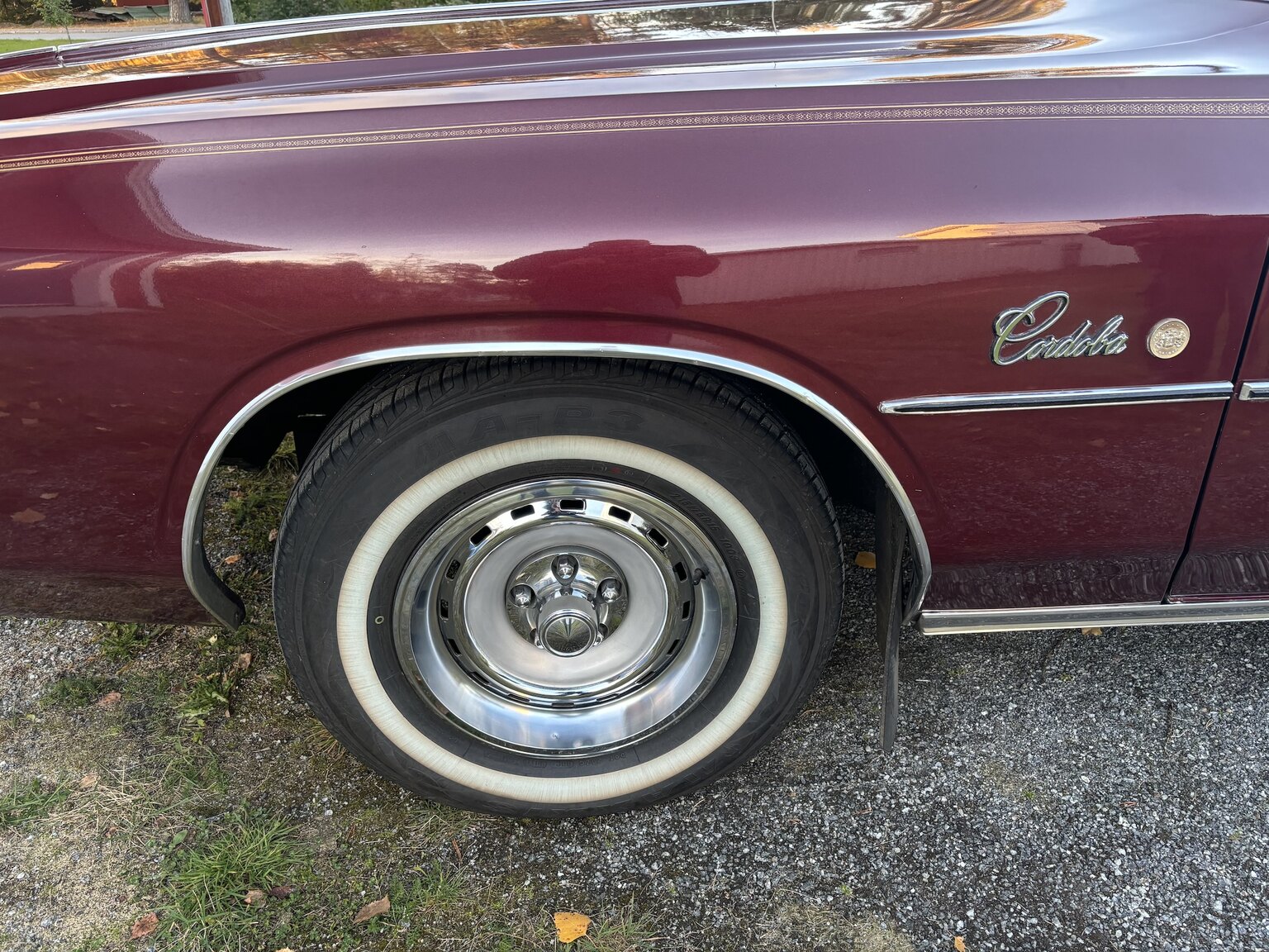 Exteriörbild på 1976 Chrysler Cordoba