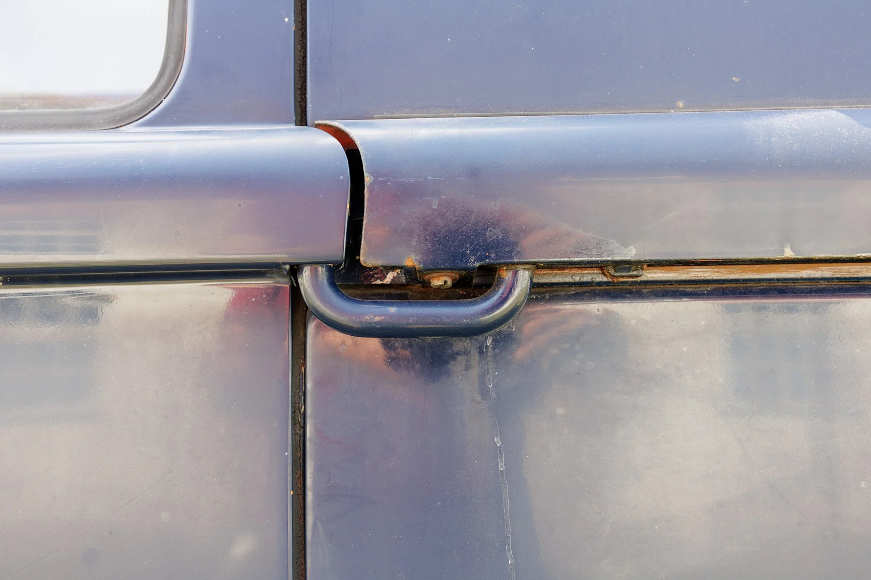 Exterior image of 1973 Volkswagen Typ 2 Transporter T2 (34)
