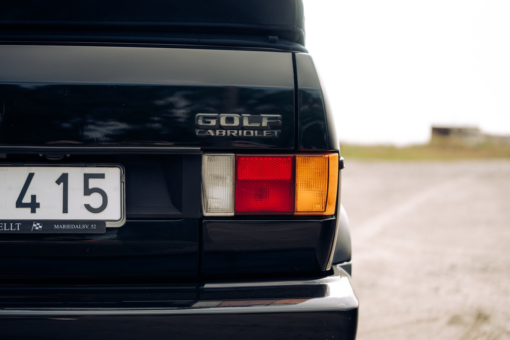Exterior image of 1991 VW Golf Cabriolet "Etienne Aigner Edition"