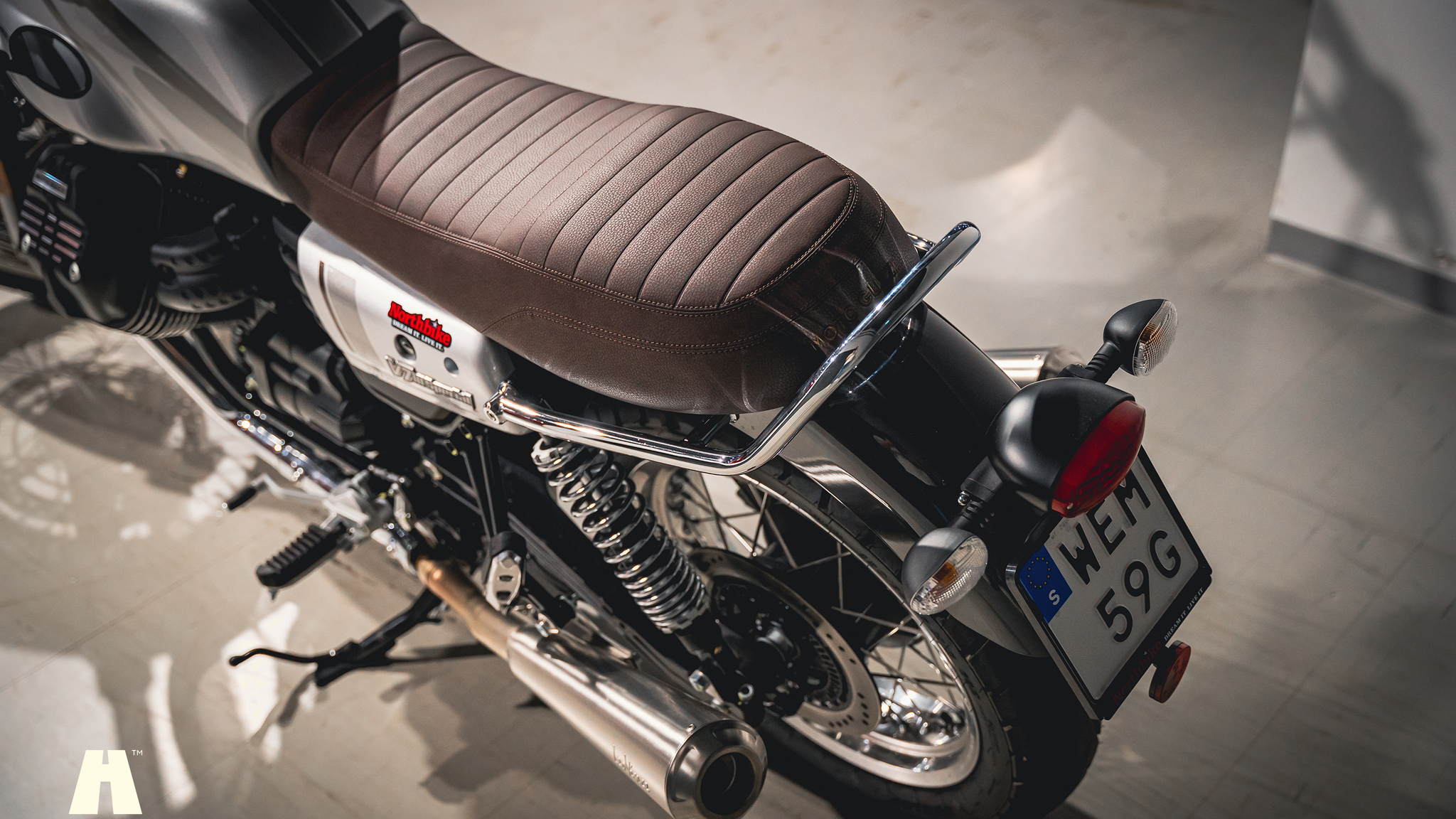 Exterior image of 2020 Moto Guzzi V7 III Special