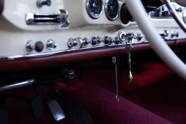 Interior image of 1958 Mercedes-Benz 190SL