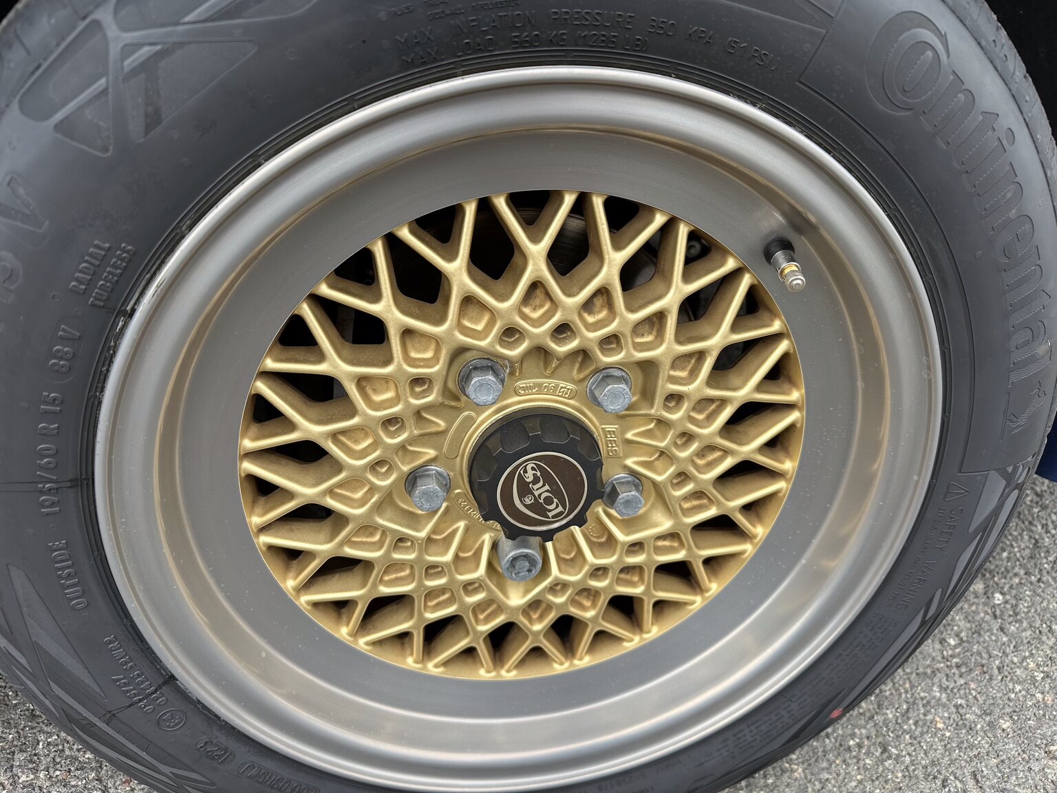 Exterior image of 1987 Lotus Esprit Turbo HCi (86)