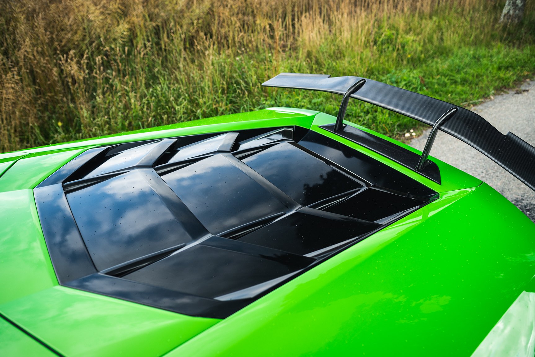 Exterior image of 2016 Lamborghini Huracan LP-610-4