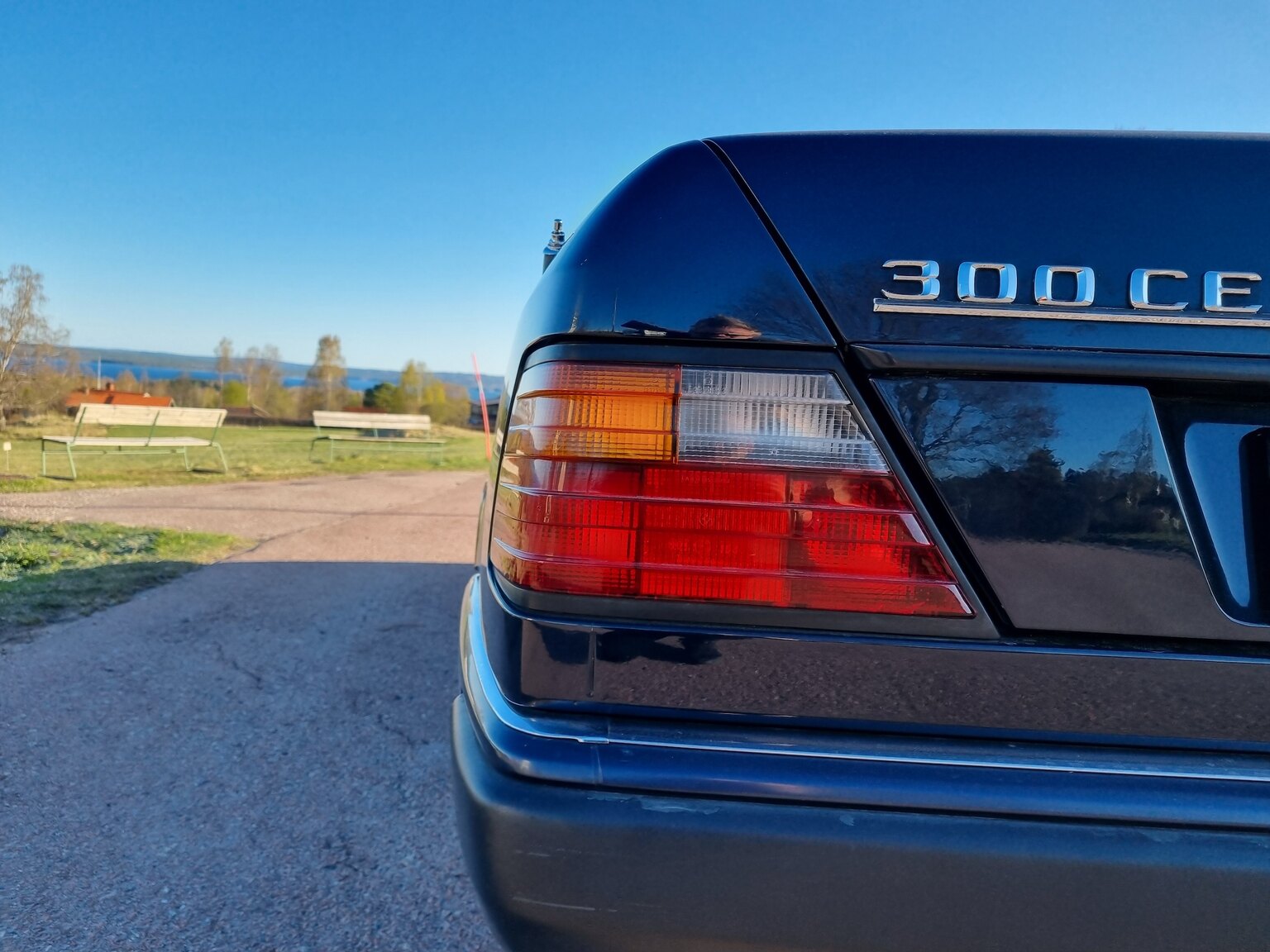 Exteriörbild på 1993 Mercedes-Benz 300 CE Cabriolet