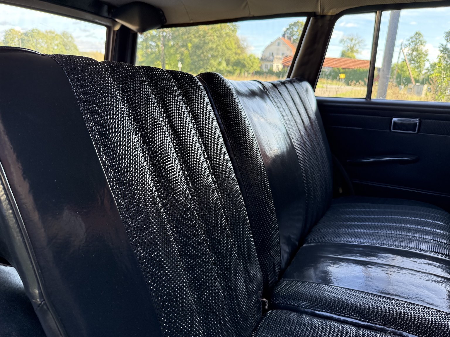 Interiörbild 1967 Mercedes-Benz 200D Safari