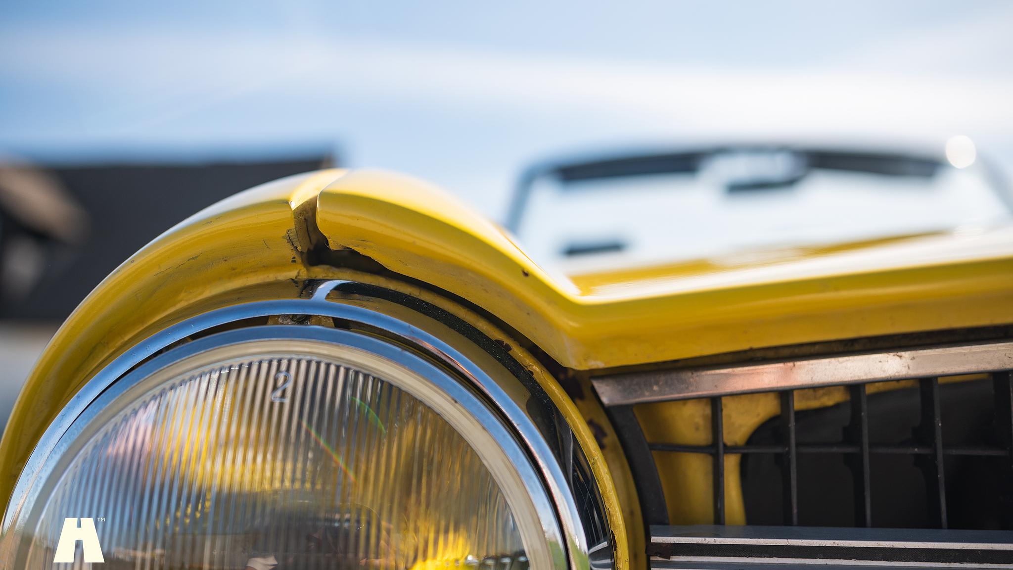 Exterior image of 1974 Triumph TR6 (57)