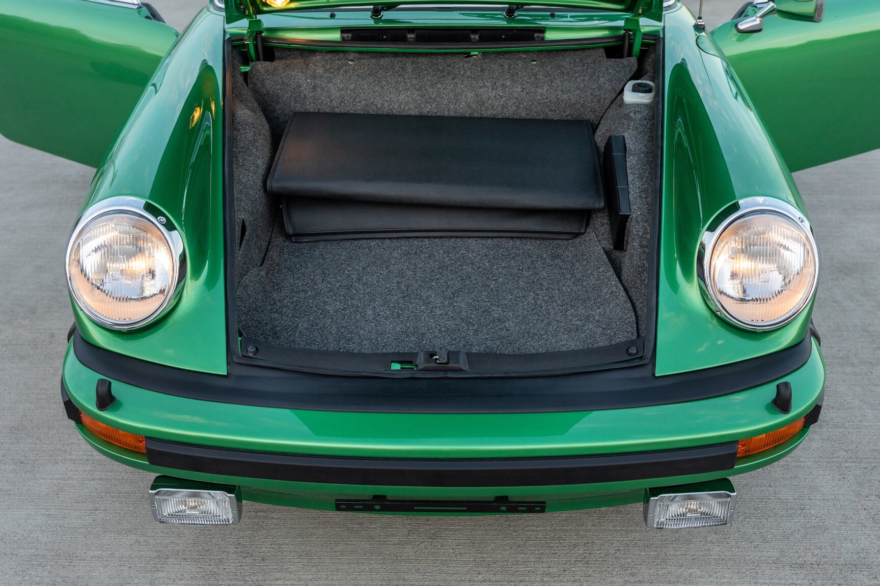 Interiörbild 1974 Porsche 911 S Targa
