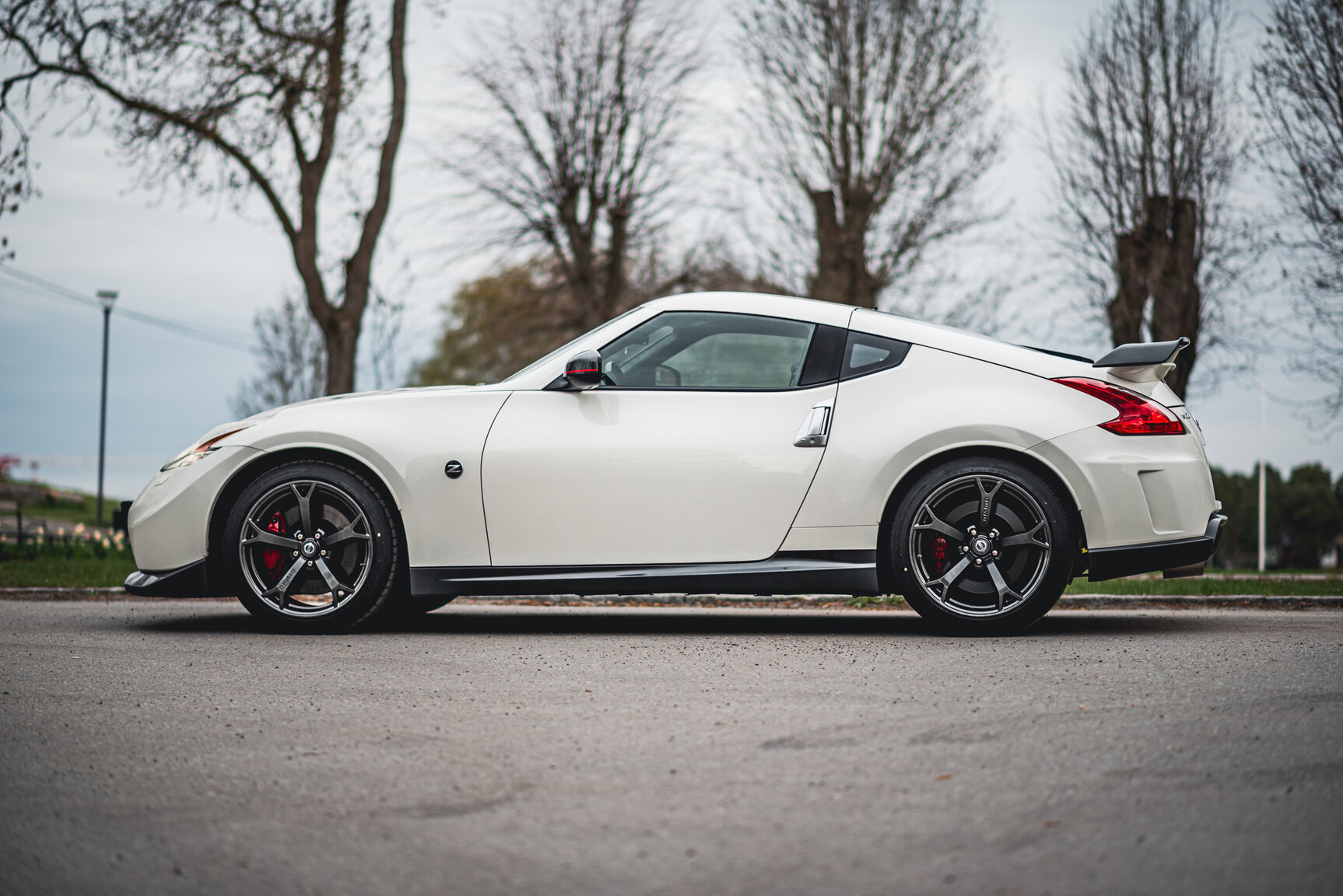 Exterior image of 2014 Nissan 370Z Nismo