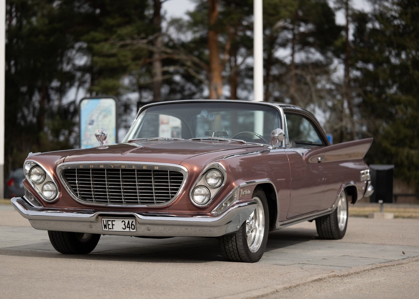 Aussenfoto 1961 Chrysler New Yorker Sedan (11)