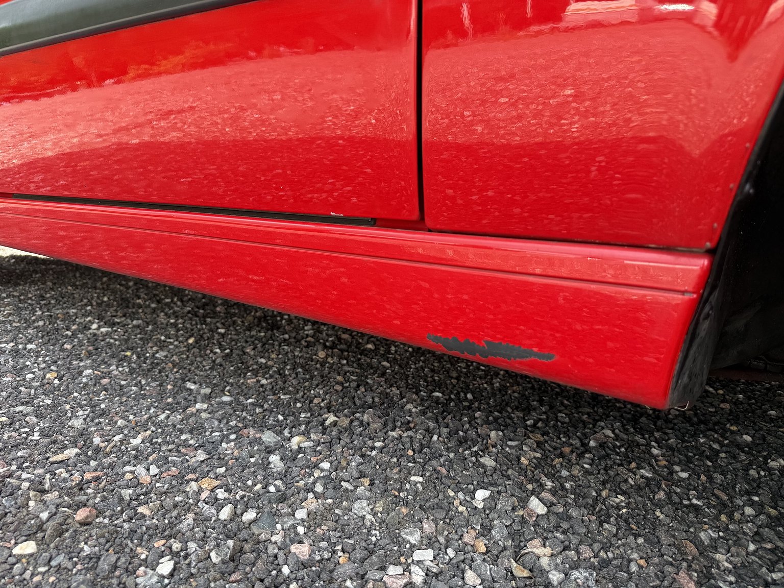 Exterior image of 1996 Volvo 850 R "T-Röd"