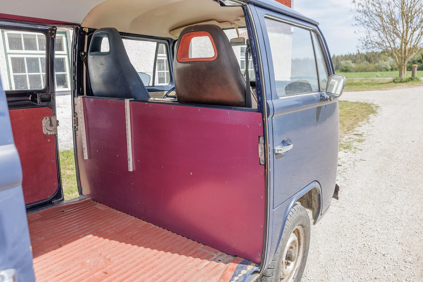 Interior image of 1973 Volkswagen Typ 2 Transporter T2 (79)