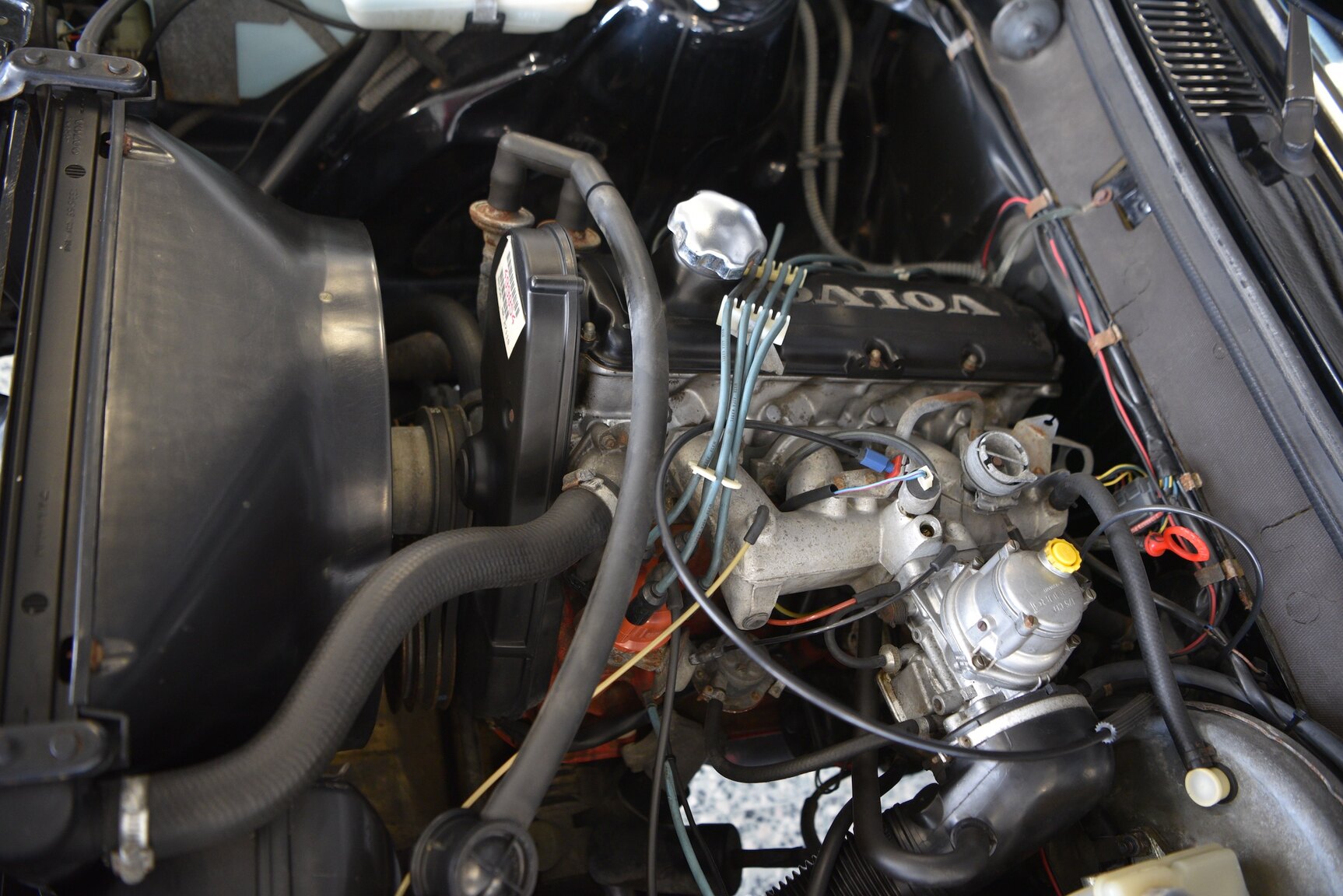 Image of 1986 Volvo 240 DL mechanics (3)