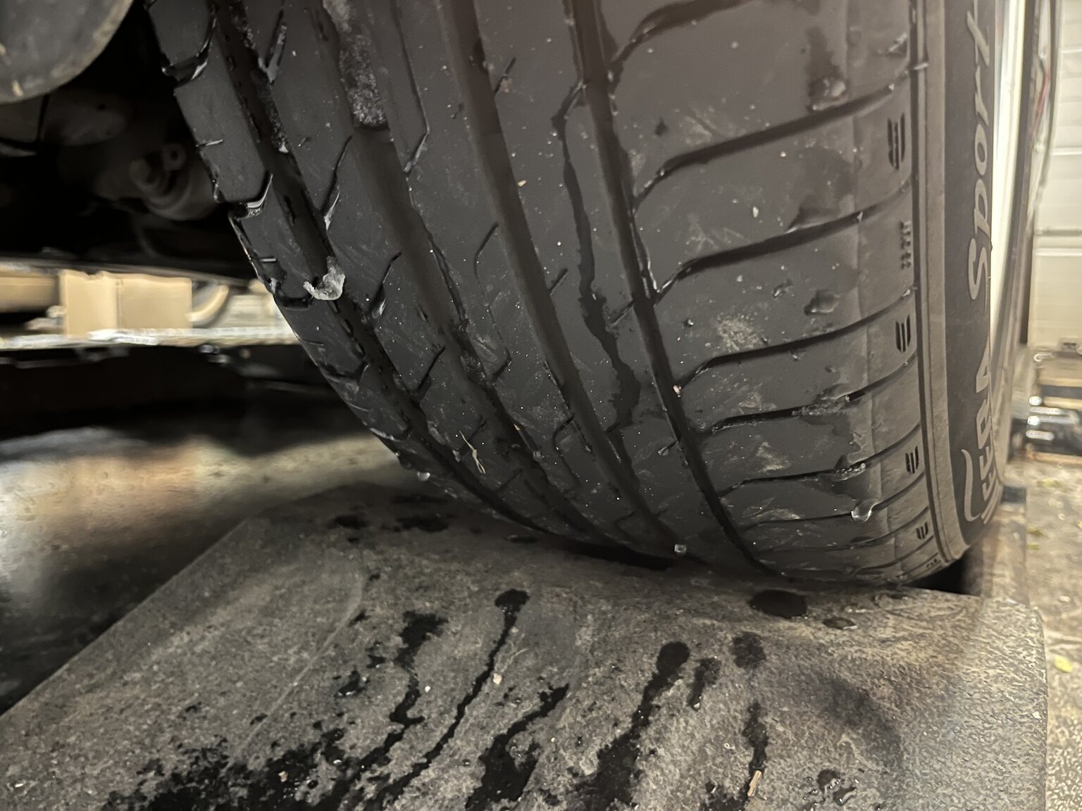 Exteriörbild på 1996 BMW 750IA