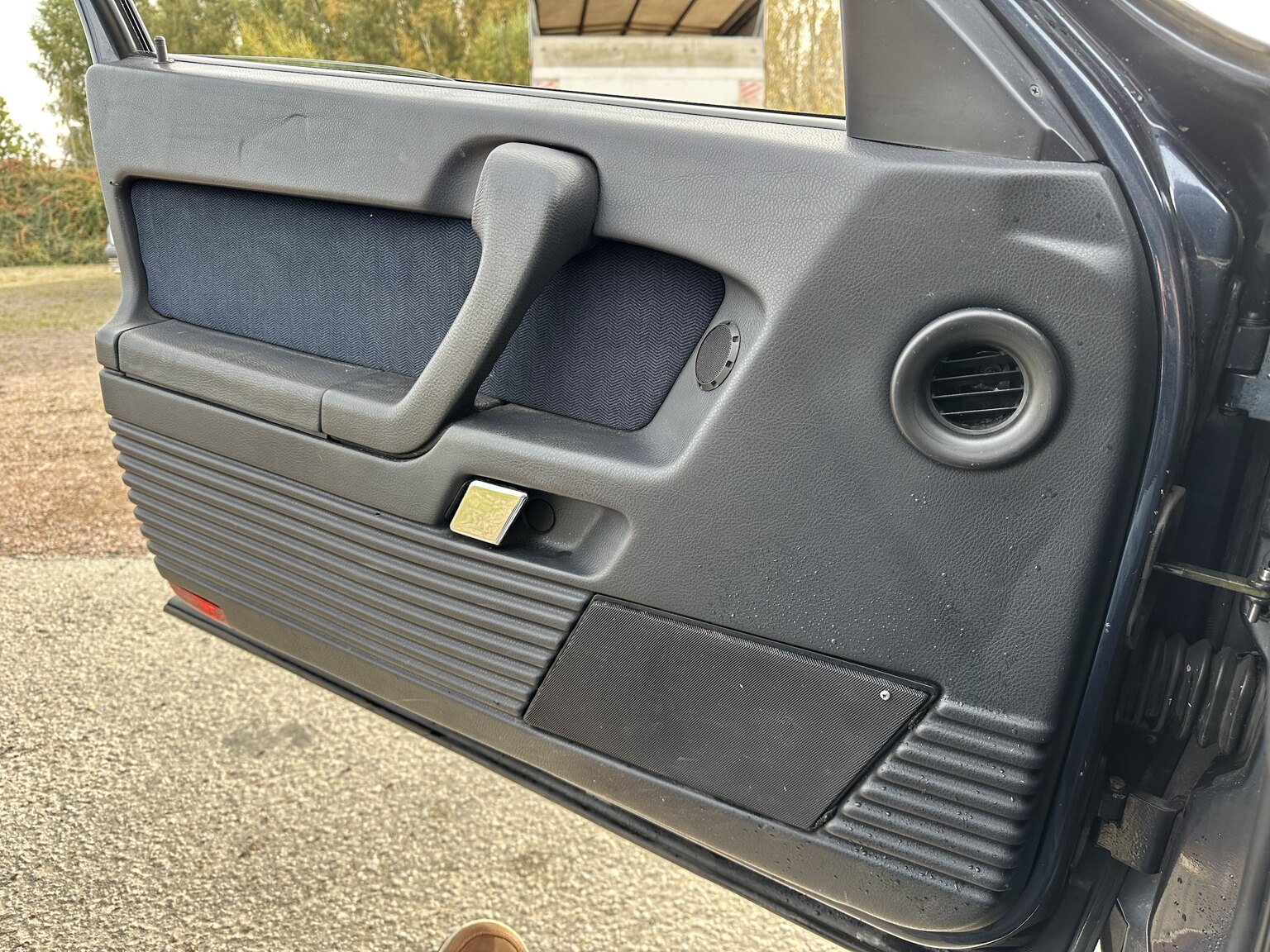 Innenraumfoto von 1994 Alfa Romeo 164