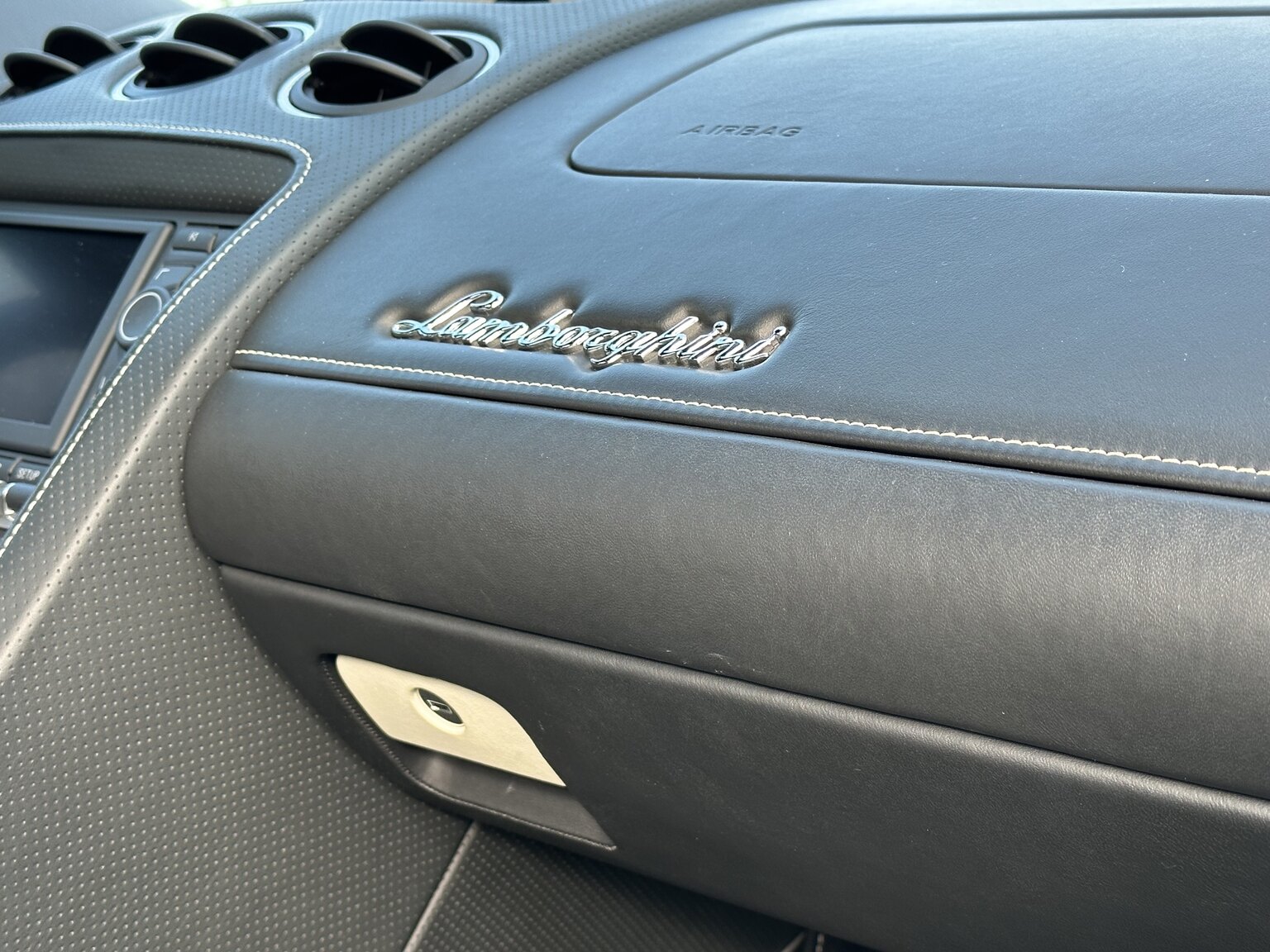 Innenraumfoto von 2006 Lamborghini Gallardo SE