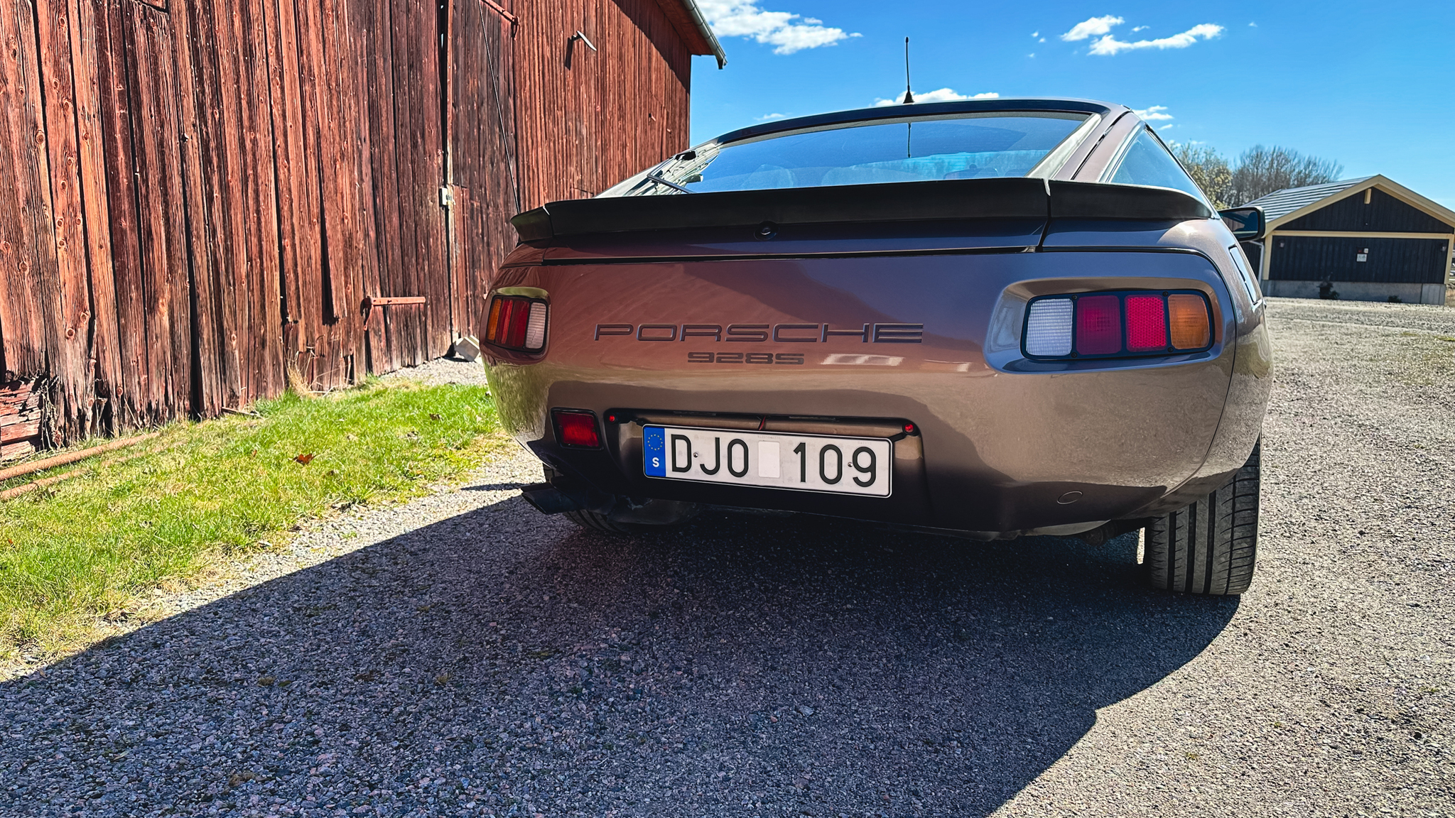 Aussenfoto 1983 Porsche 928 S (9)
