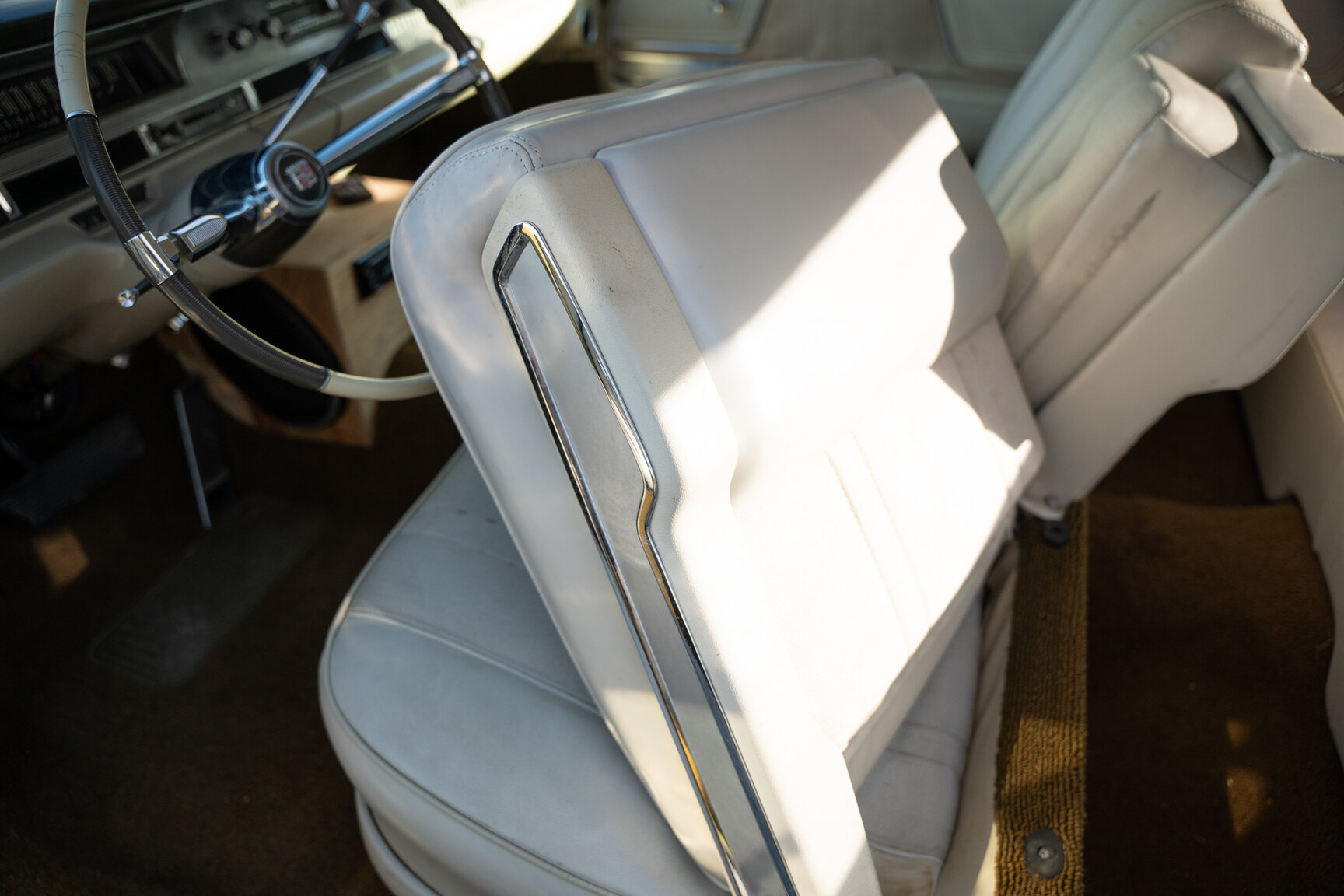 Interior image of 1962 Cadillac Coupé De Ville