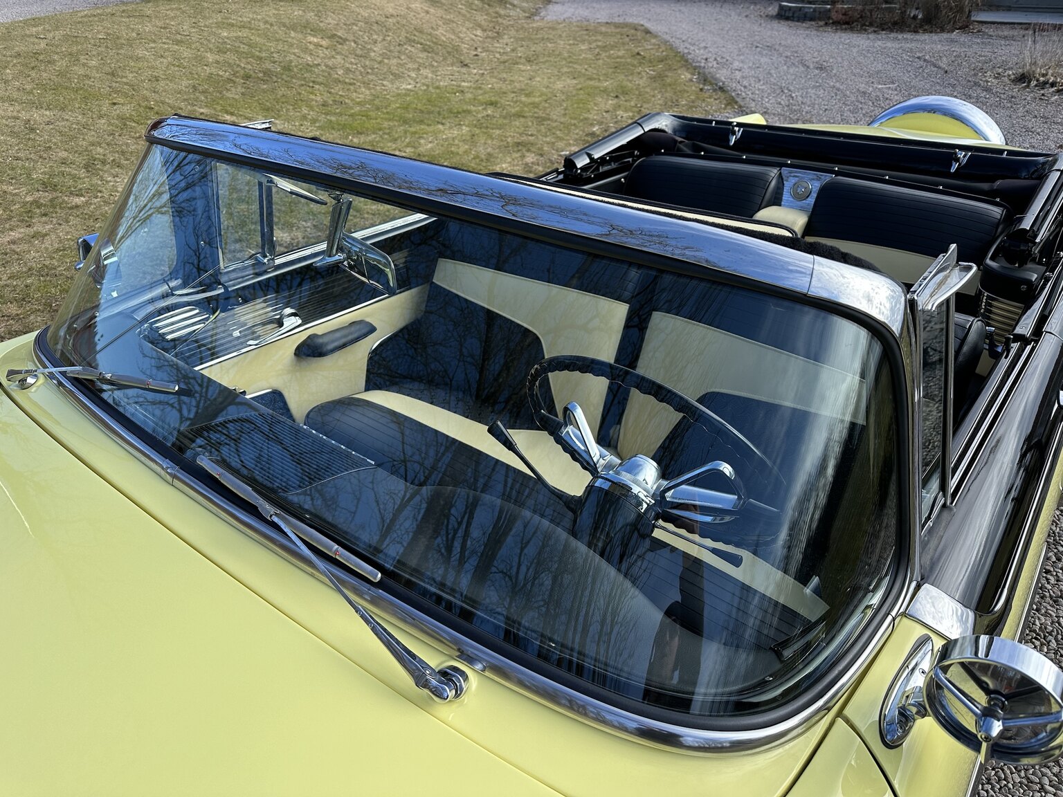 Exterior image of 1955 Mercury Montclair