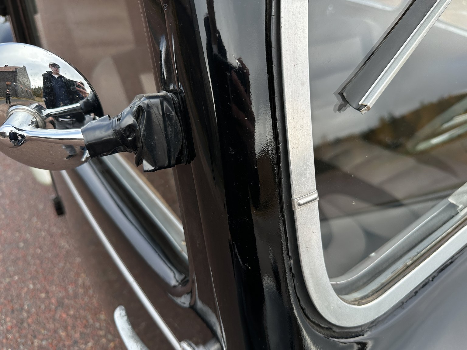 Exterior image of 1951 Citroën Berline 11 Sport