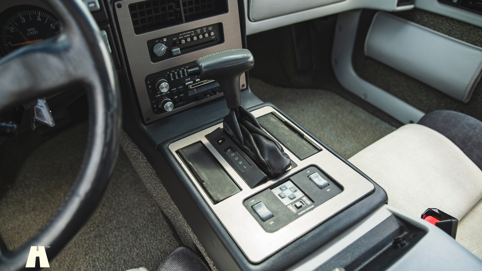 Interiörbild 1985 Pontiac Fiero GT (32)