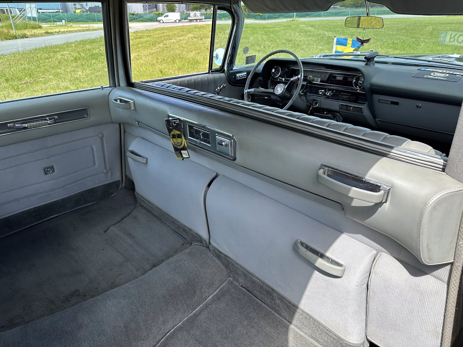 Innenraumfoto von 1964 Cadillac Fleetwood Seventy-Five Limousine (49)
