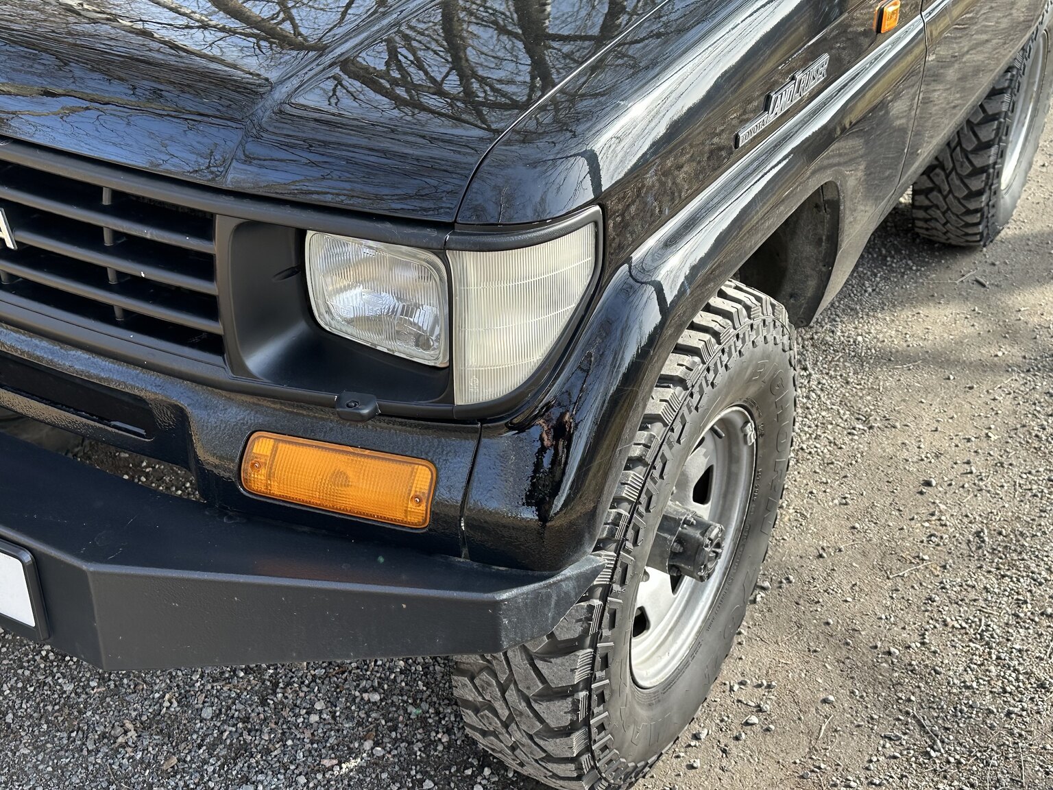Exterior image of 1993 Toyota Land Cruiser Serie 70