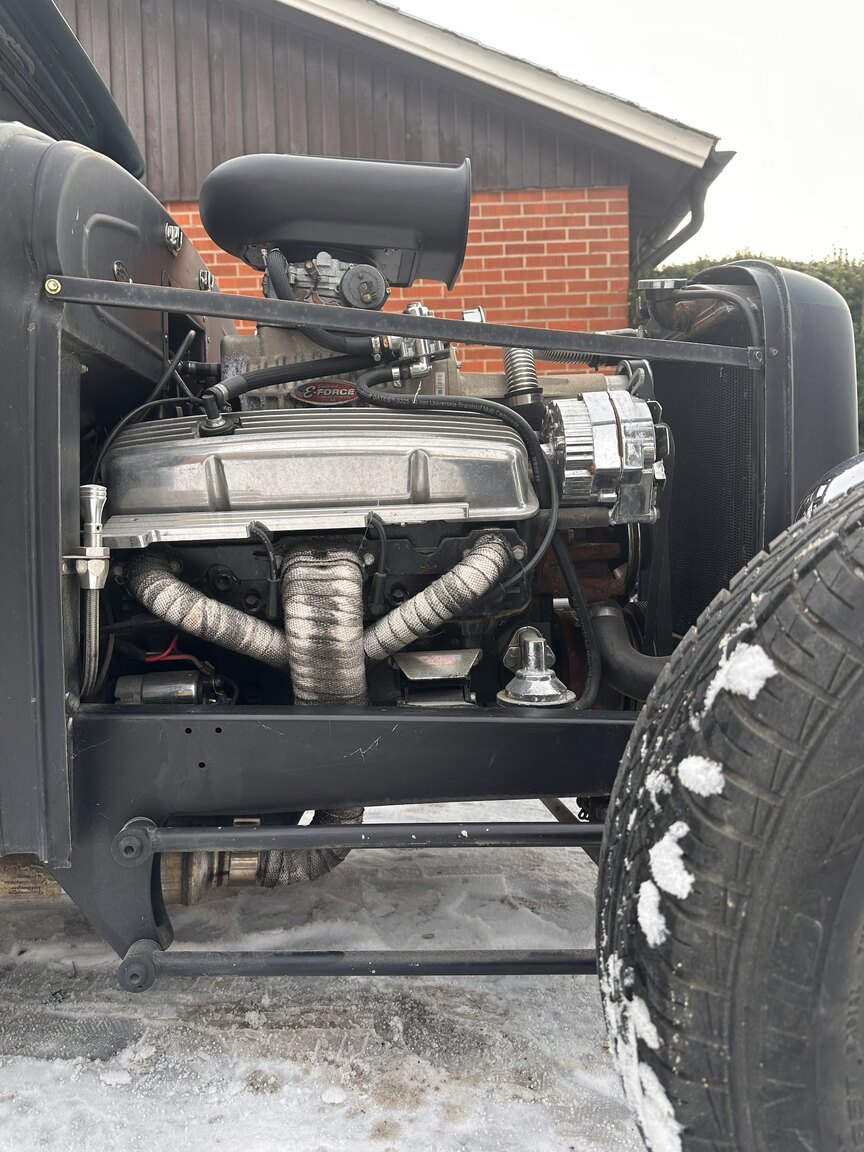 Image of 1929 Ford A "HotRod" mechanics