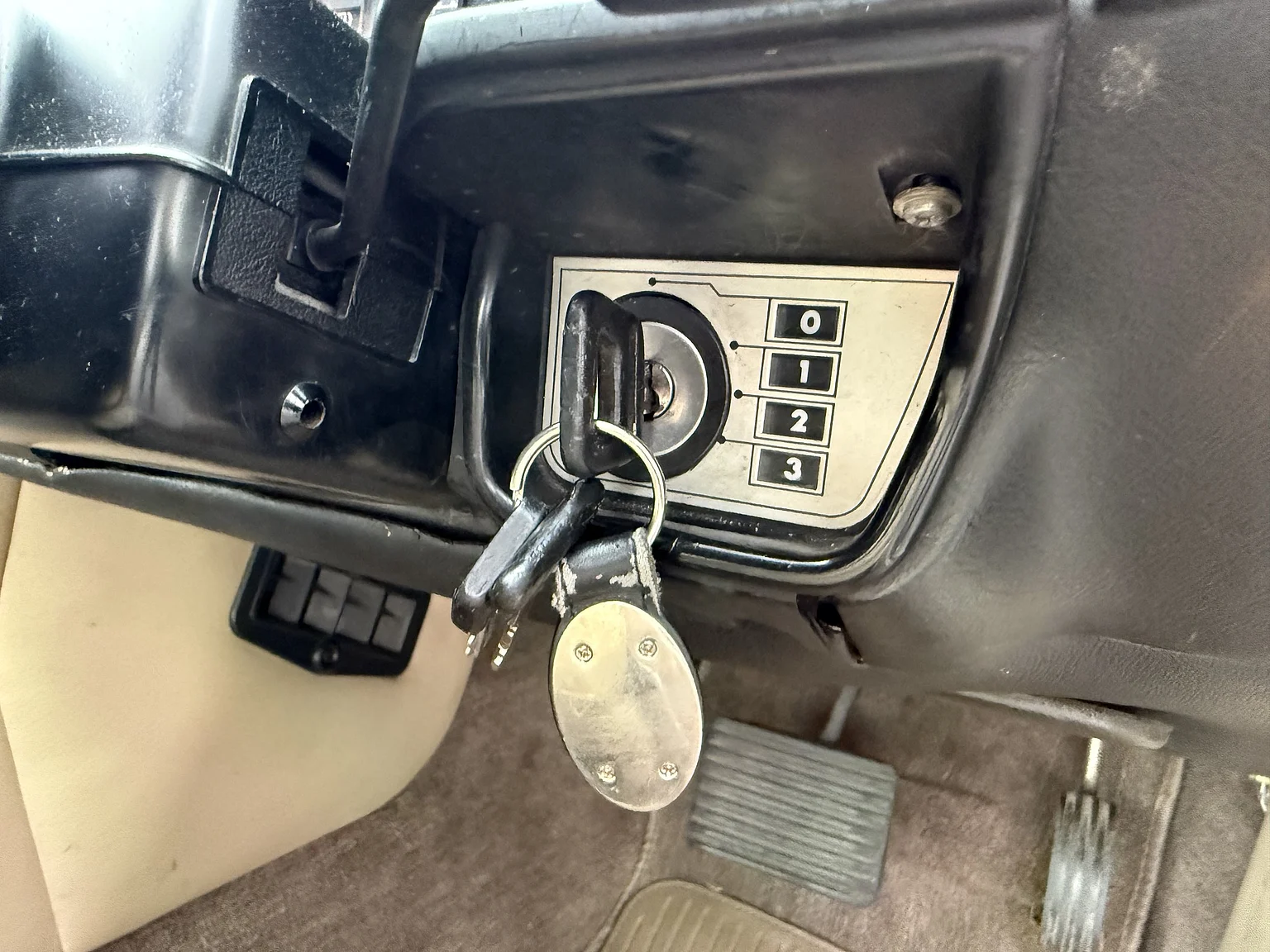Innenraumfoto von 1985 Jaguar XJS HE (19)