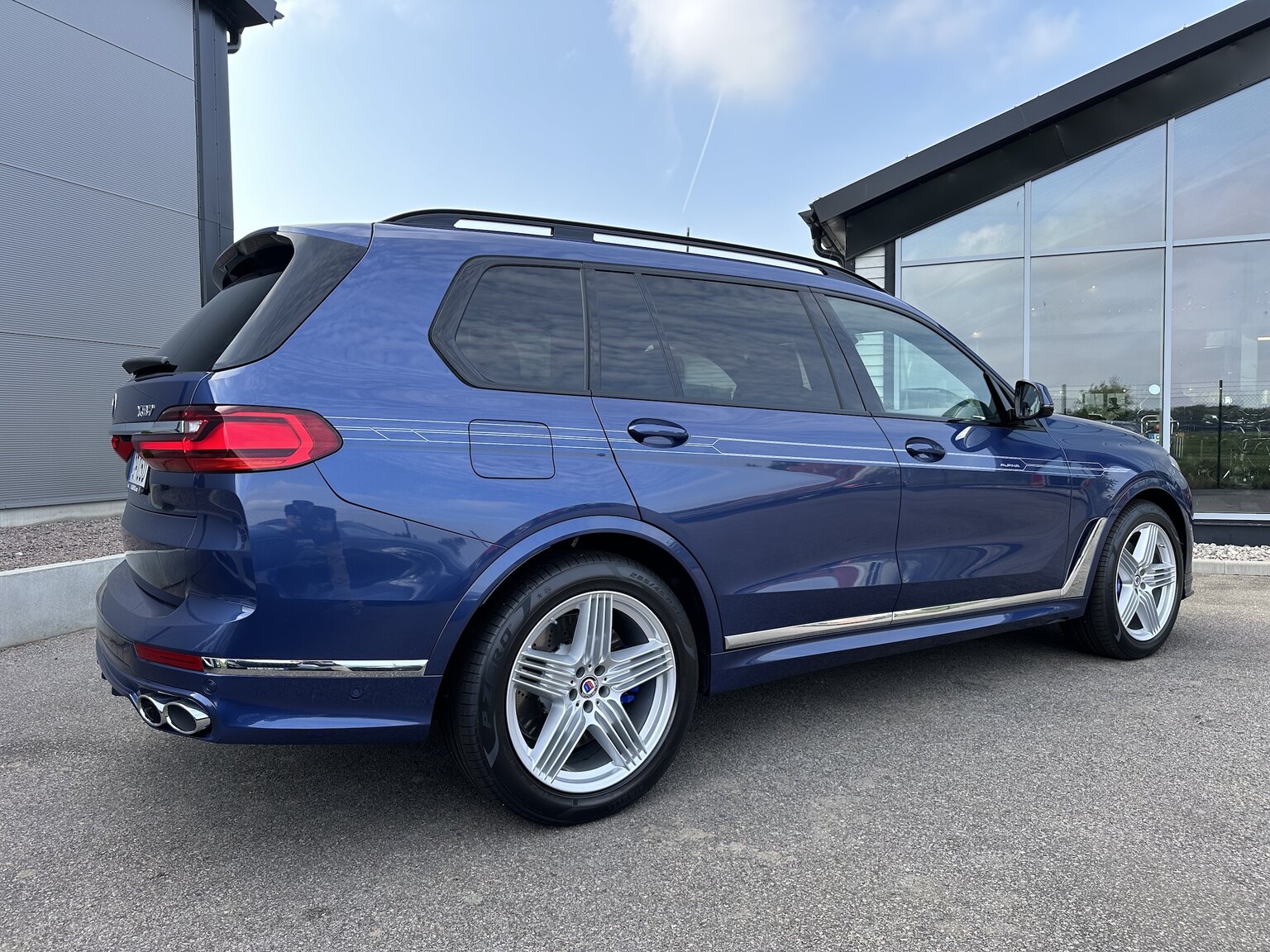 Aussenfoto 2022 ALPINA XB7