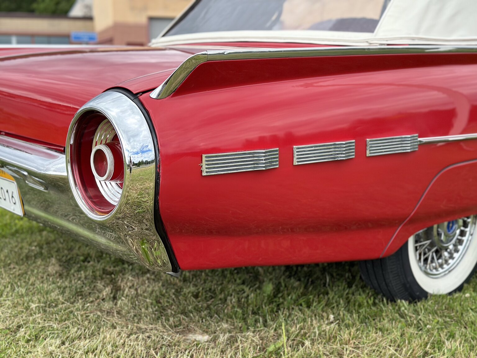 Exteriörbild på 1962 Ford Thunderbird Convertible