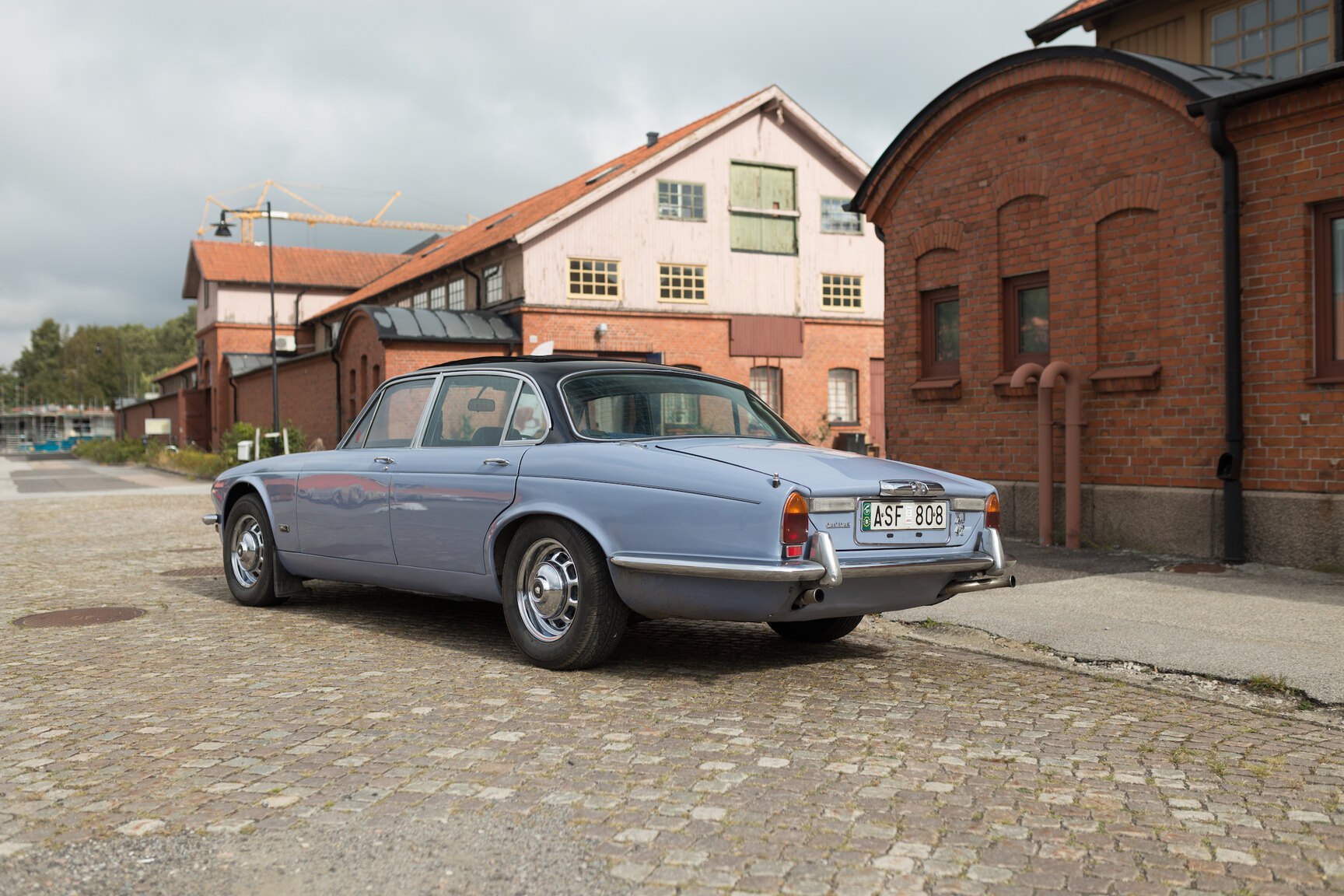 Aussenfoto 1975 JAGUAR XJ6  (5)