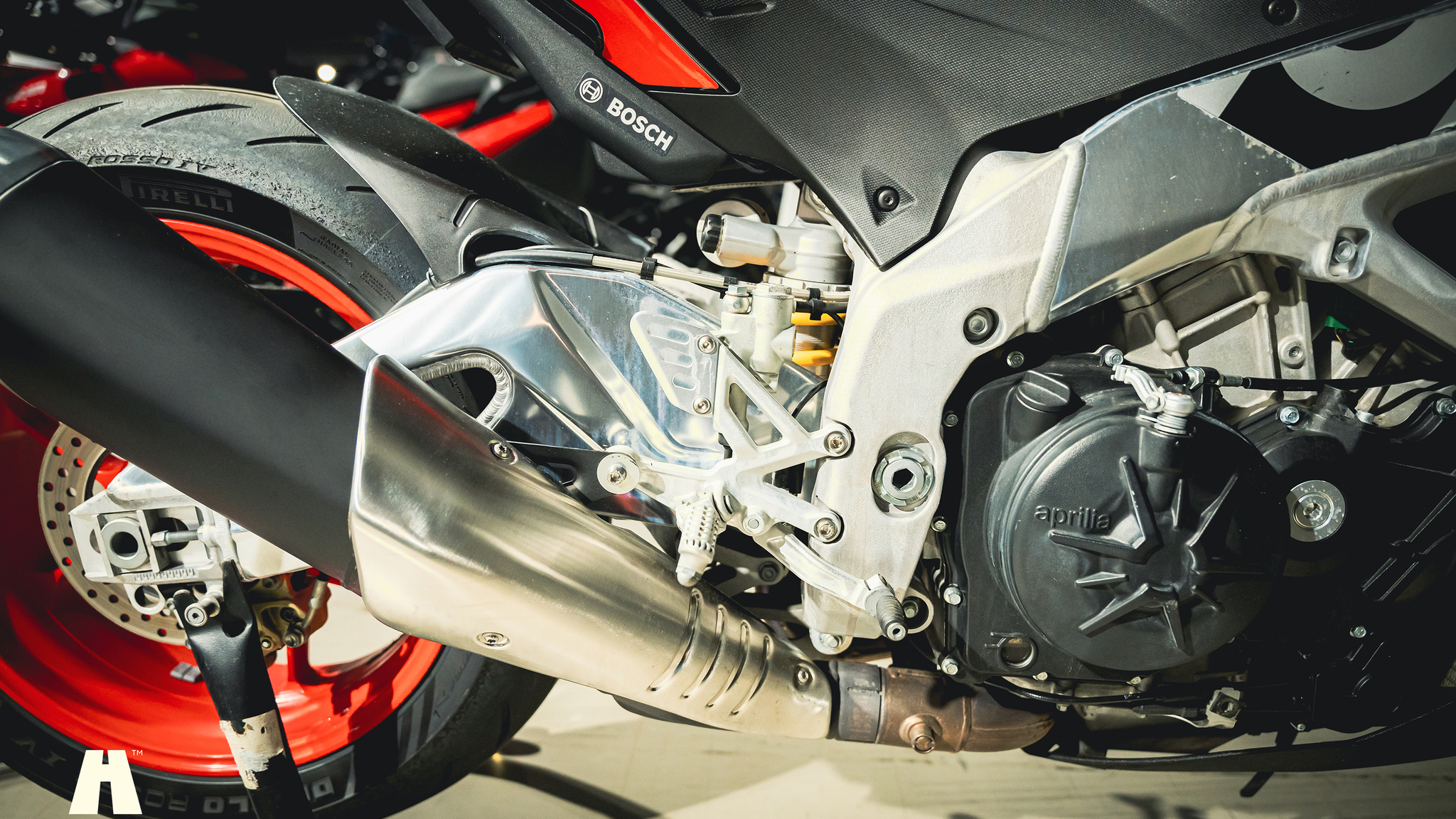 Image of 2016 Aprilia Tuono V4 Factory mechanics