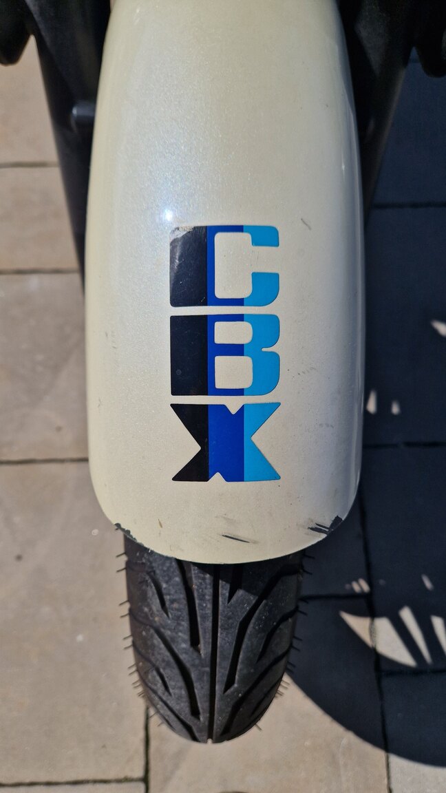 Exteriörbild på 1982 Honda CBX1000