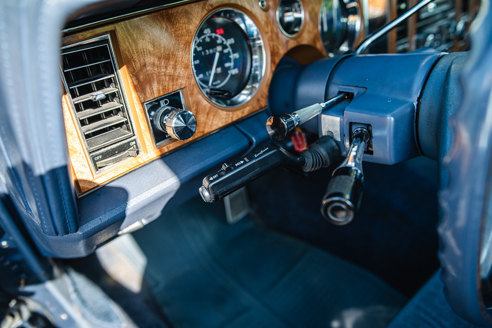 Interior image of 1983 Buick Electra Estate Wagon 5.0