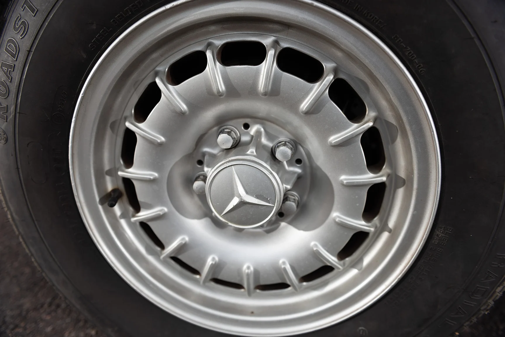 Aussenfoto 1975 Mercedes Benz 450 SLC (56)