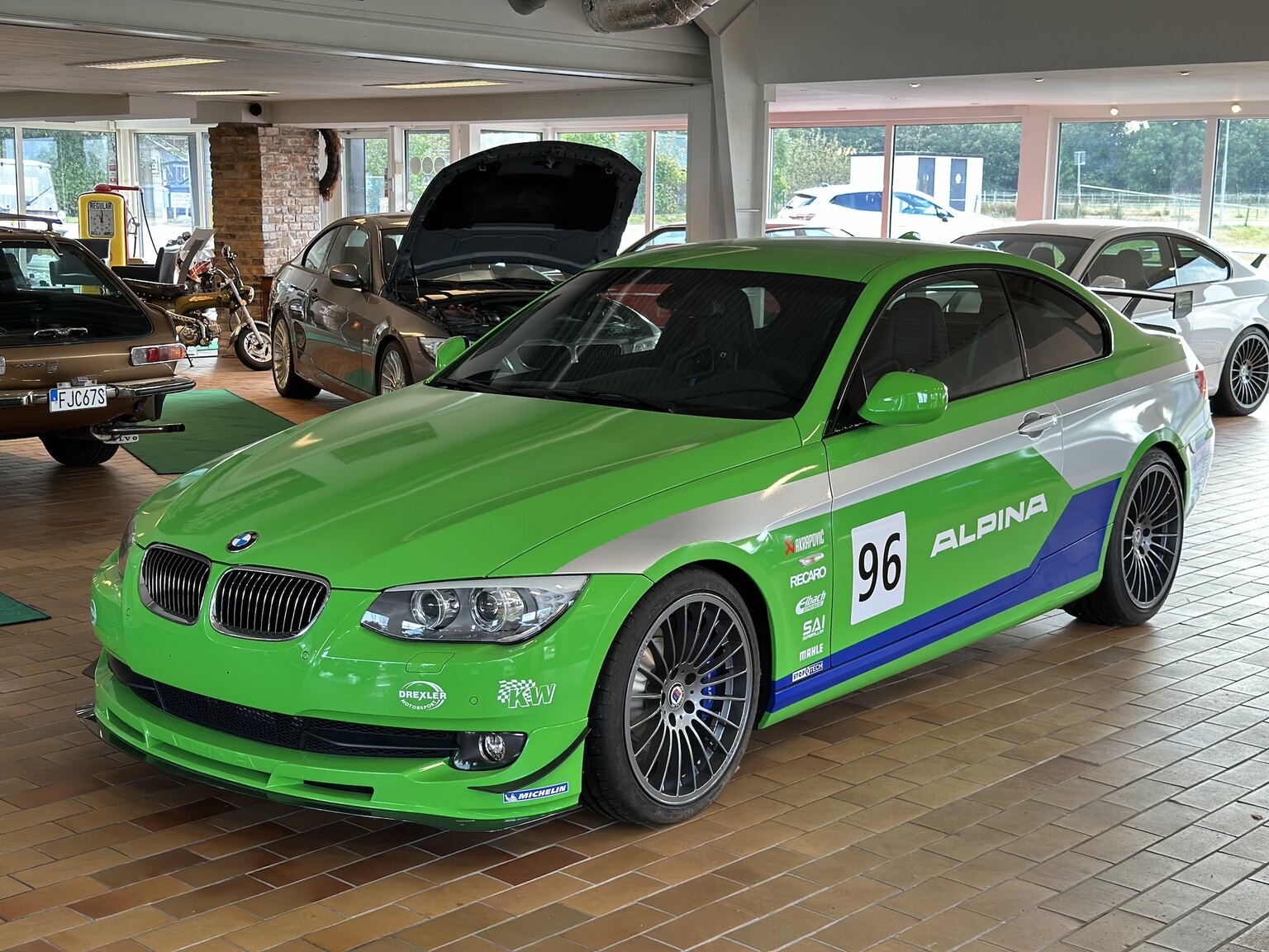 Exteriörbild på 2013 ALPINA B3 GT3