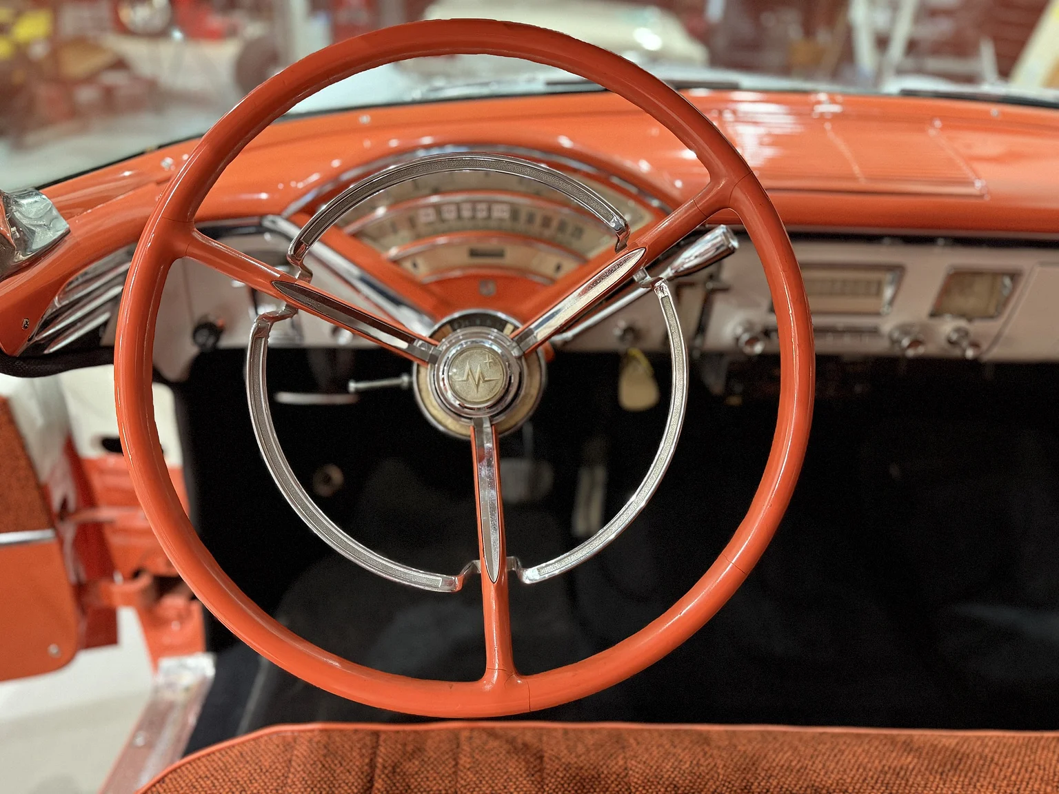 Innenraumfoto von 1956 Mercury Montclair Sport Sedan (17)