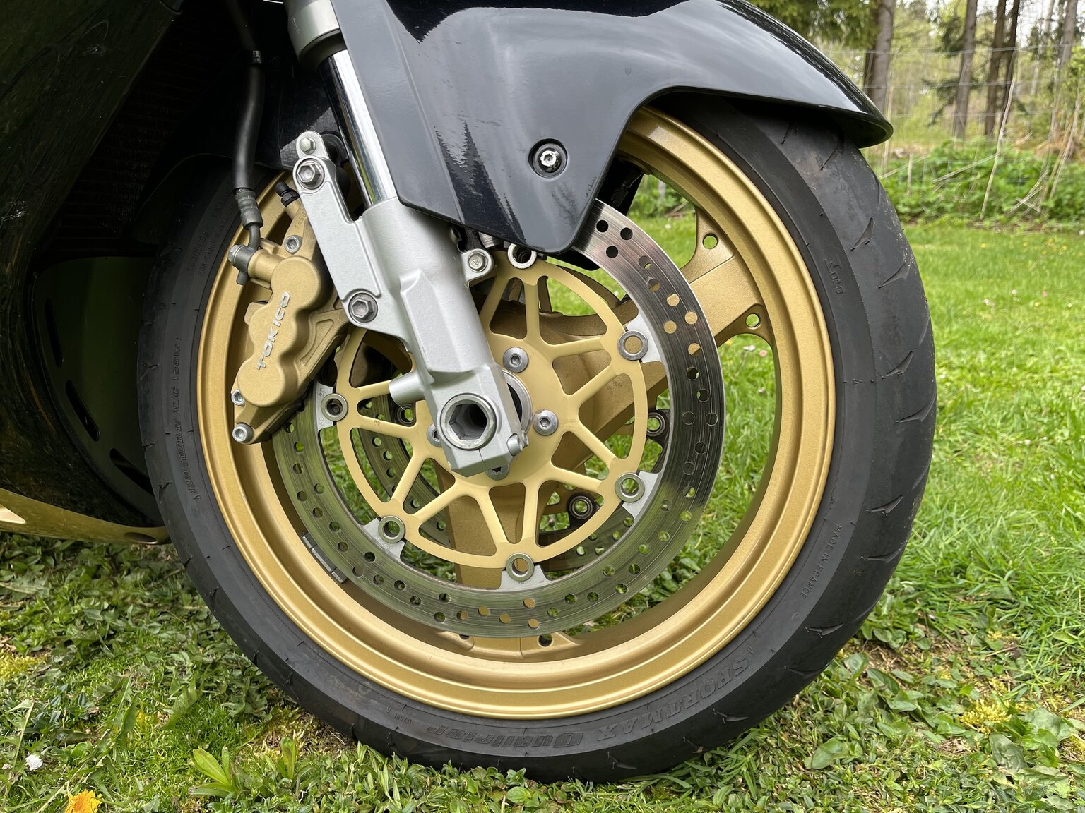 Exteriörbild på 2002 Kawasaki Ninja ZX-12R