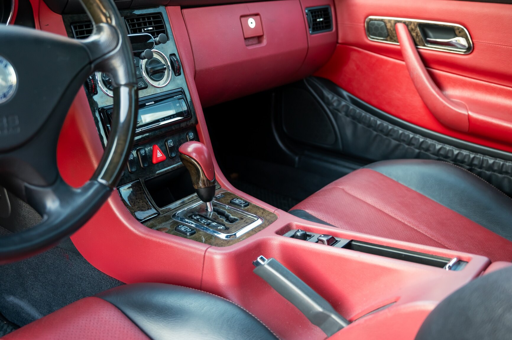 Interiörbild 2001 Mercedes-Benz SLK 320