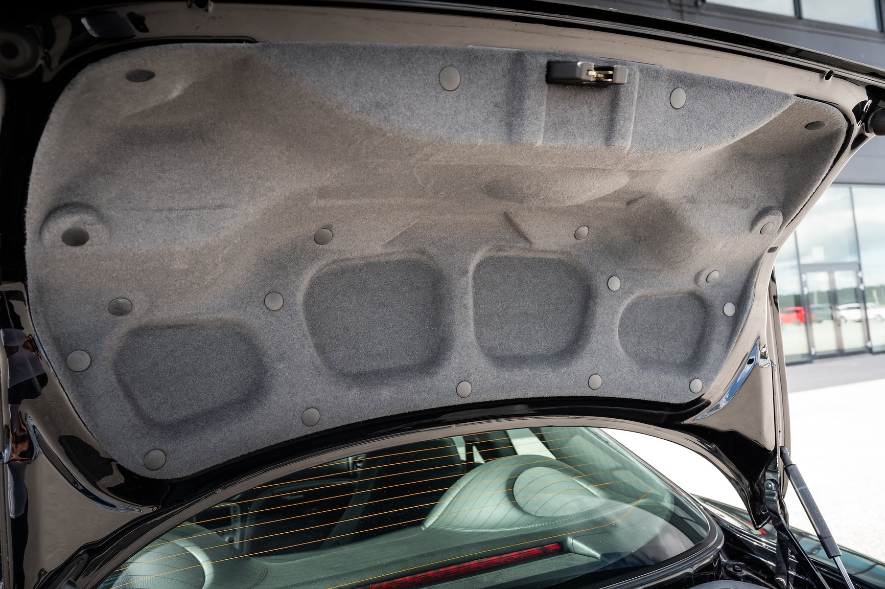 Interior image of 2004 Maserati Coupé 4.2 V8 Cambiocorsa