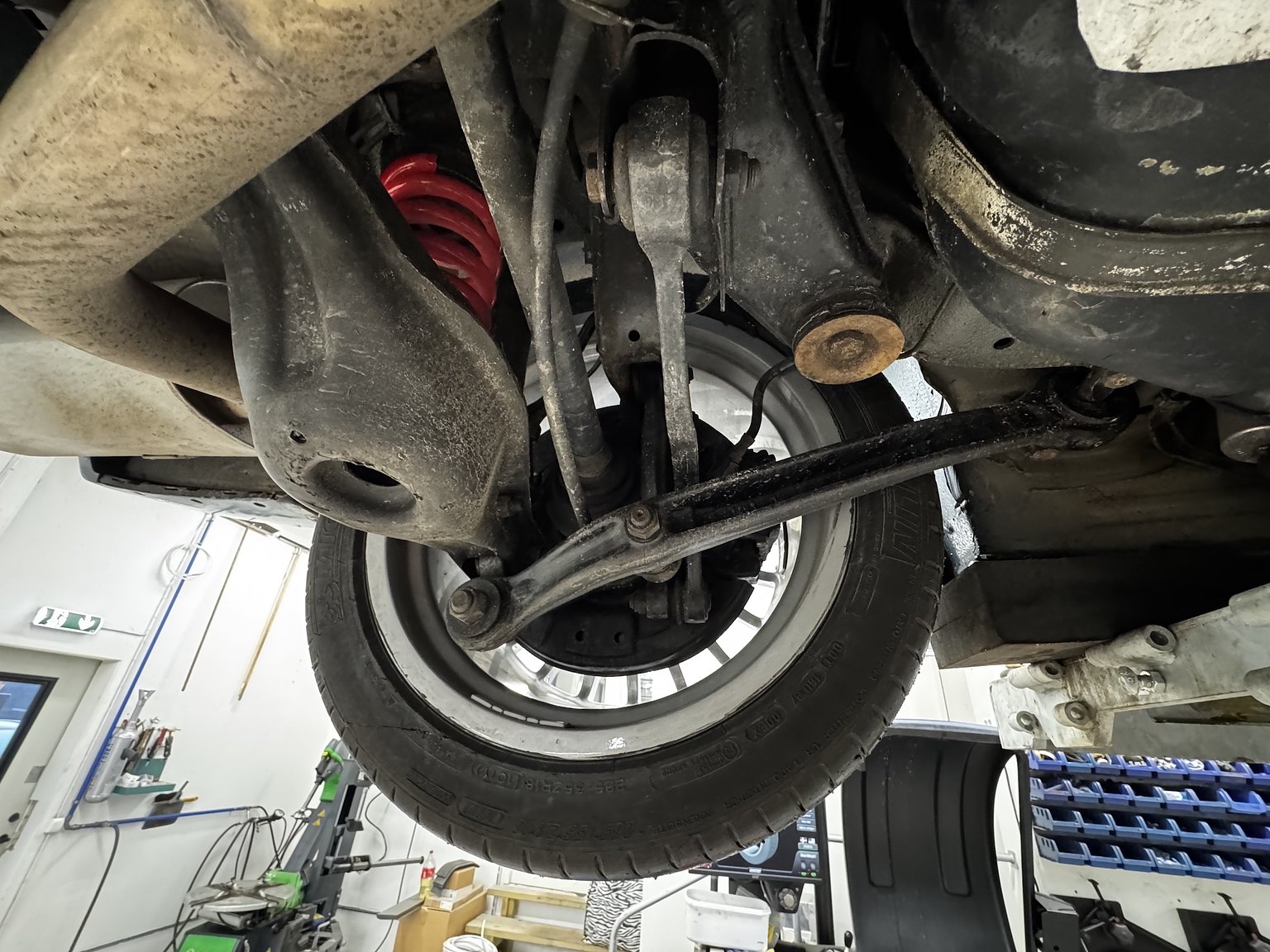 Image of 1992 BMW 850i 6-speed manual - NO RESERVE mechanics