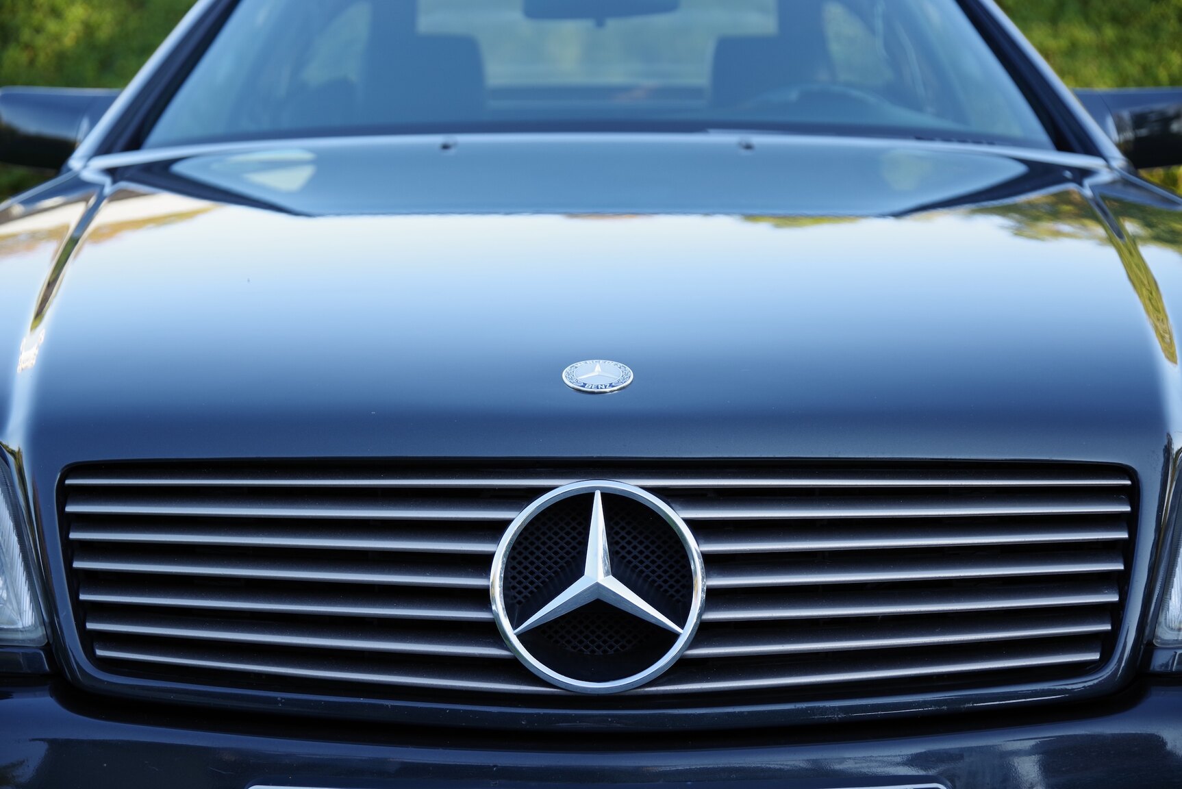 Exterior image of 1992 Mercedes-Benz 300 SL-24