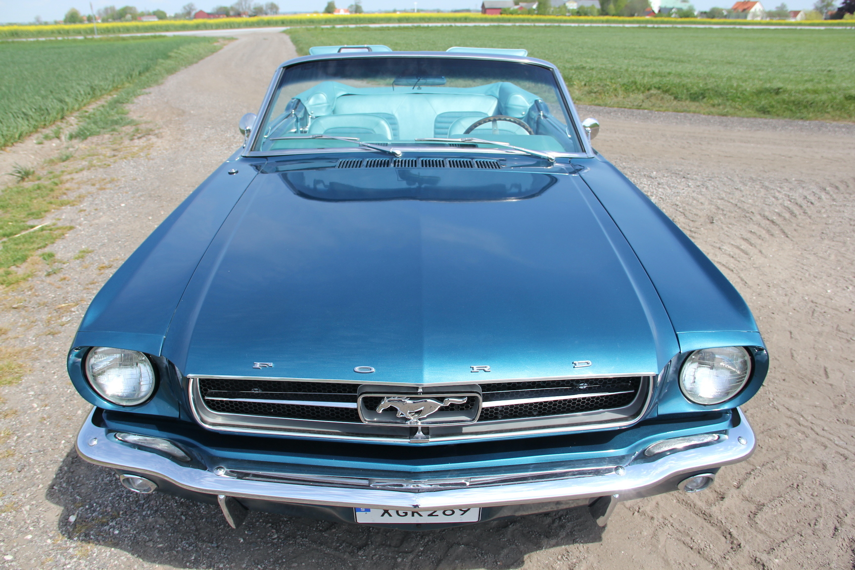 Exteriörbild på 1966 Ford Mustang 289 Cabriolet (8)