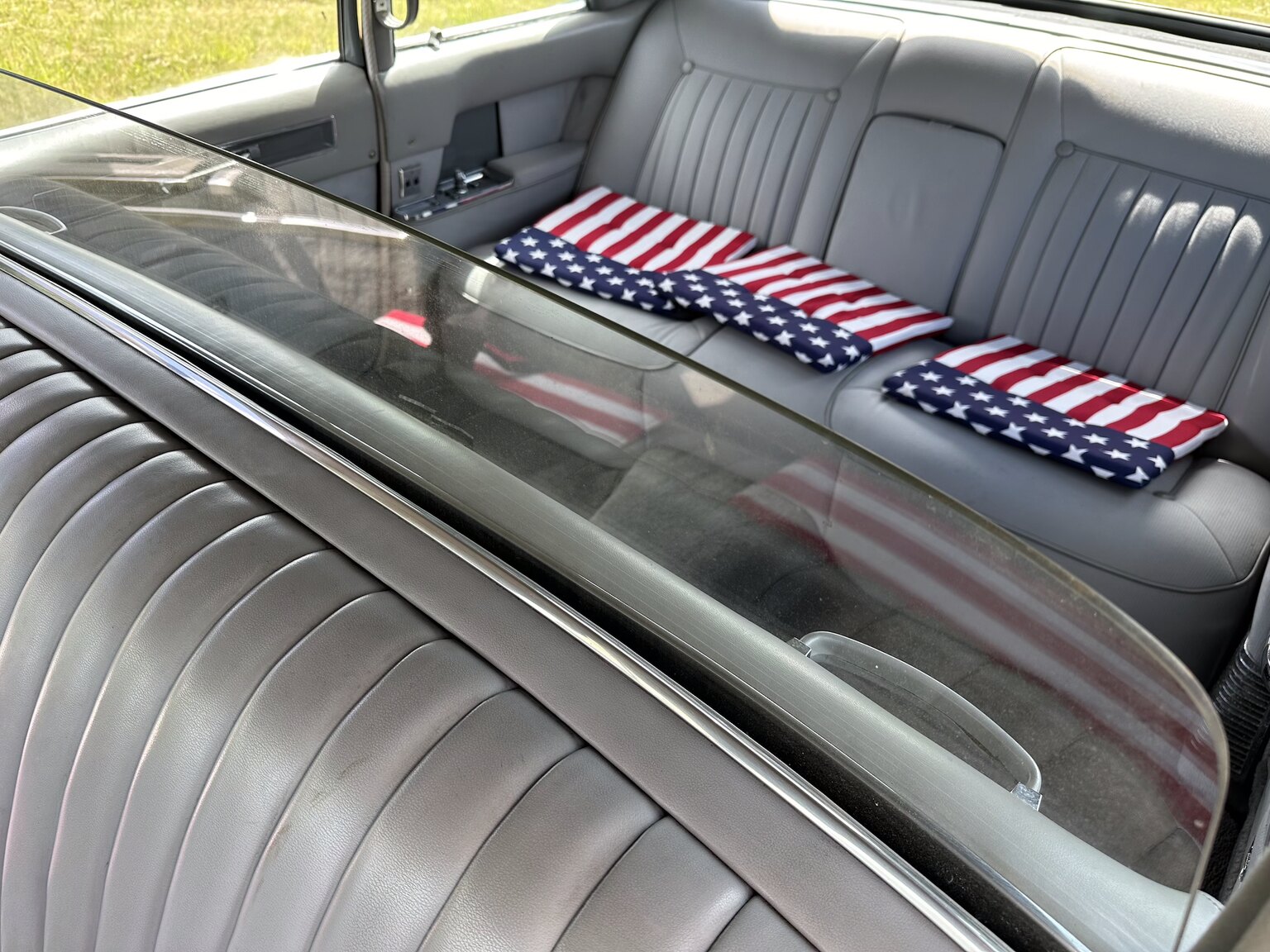 Innenraumfoto von 1964 Cadillac Fleetwood Seventy-Five Limousine (62)