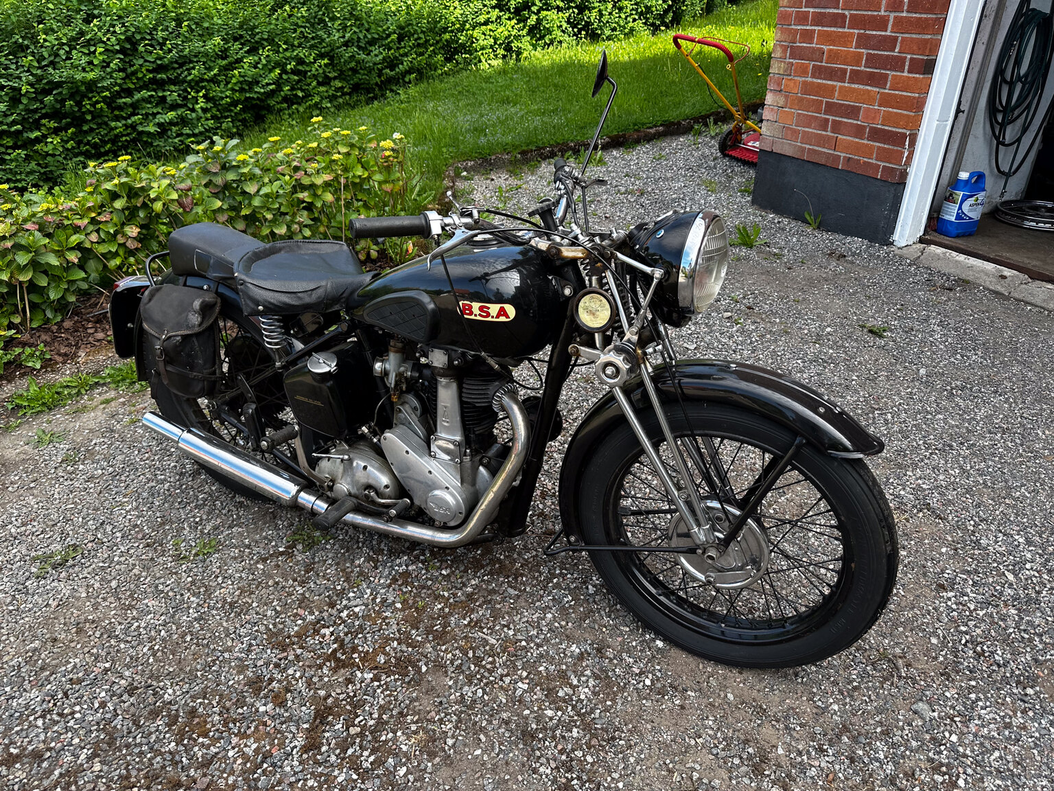 Exterior image of 1943 BSA 500