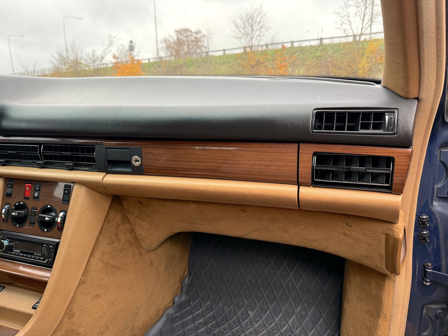 Interiörbild 1987 Mercedes-Benz 300 SE