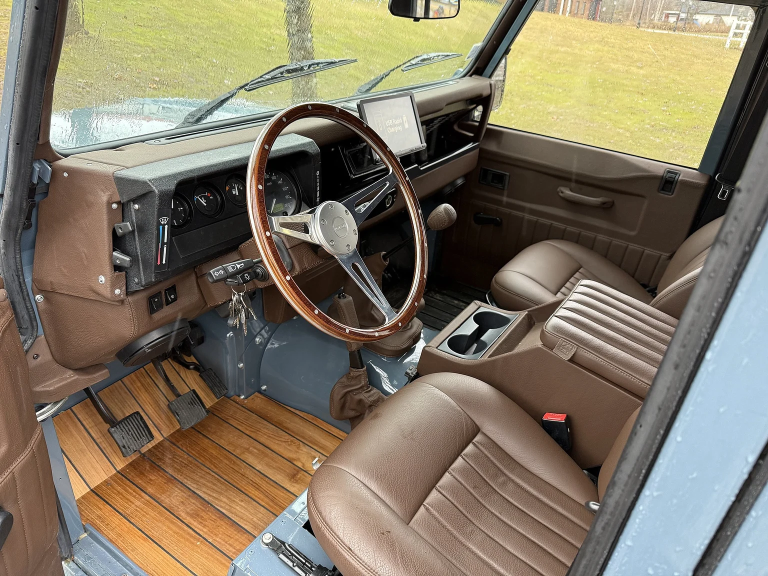 Interiörbild 2000 Land Rover Defender 110 C (1)